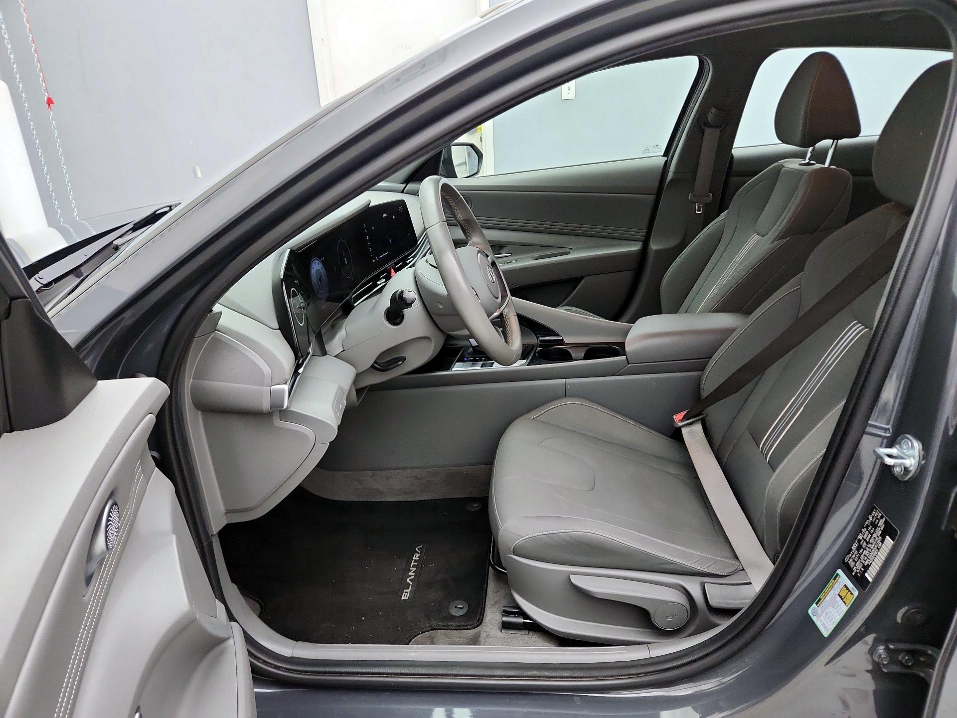 Thumbnail: 2023 Hyundai Elantra - 11