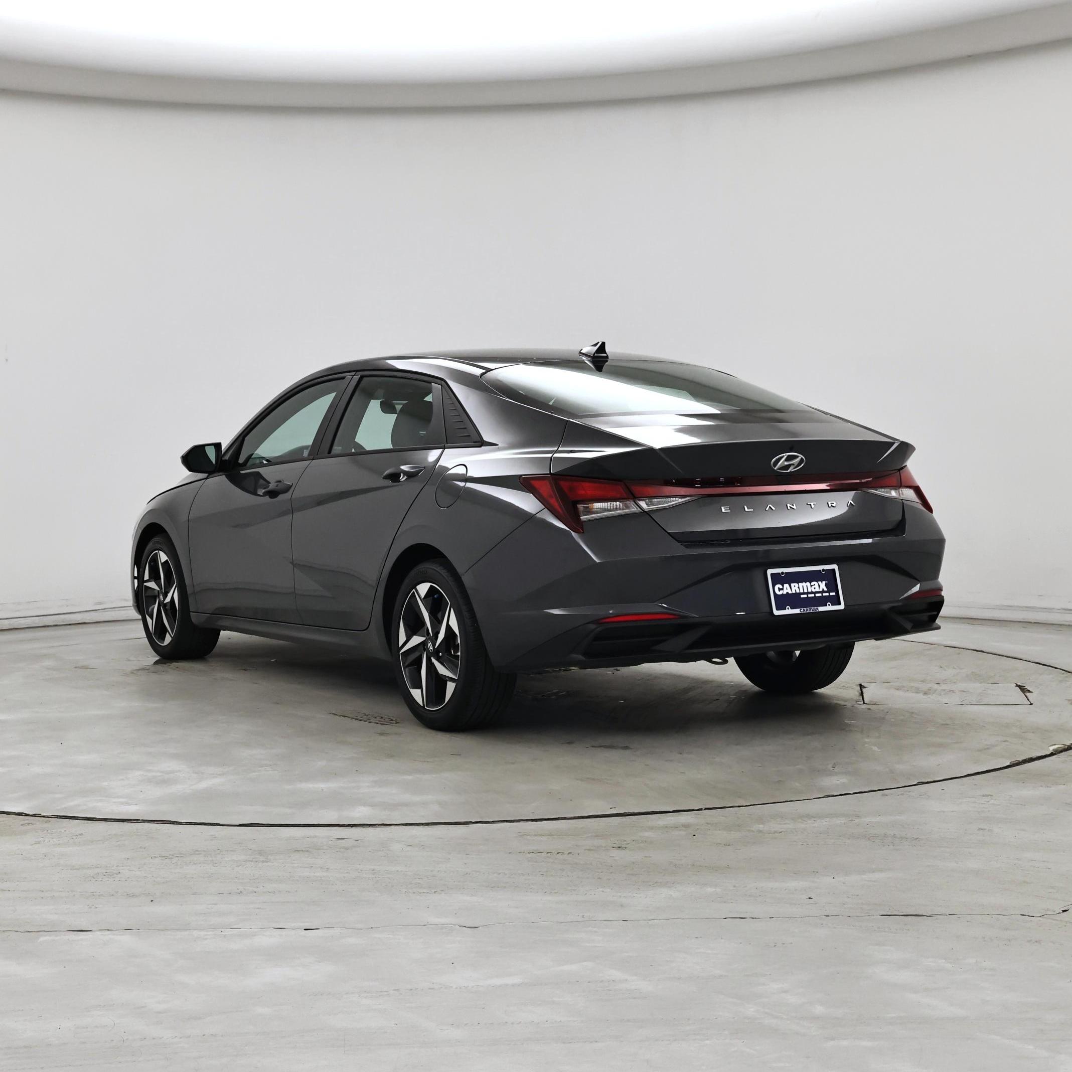 Thumbnail: 2023 Hyundai Elantra - 2
