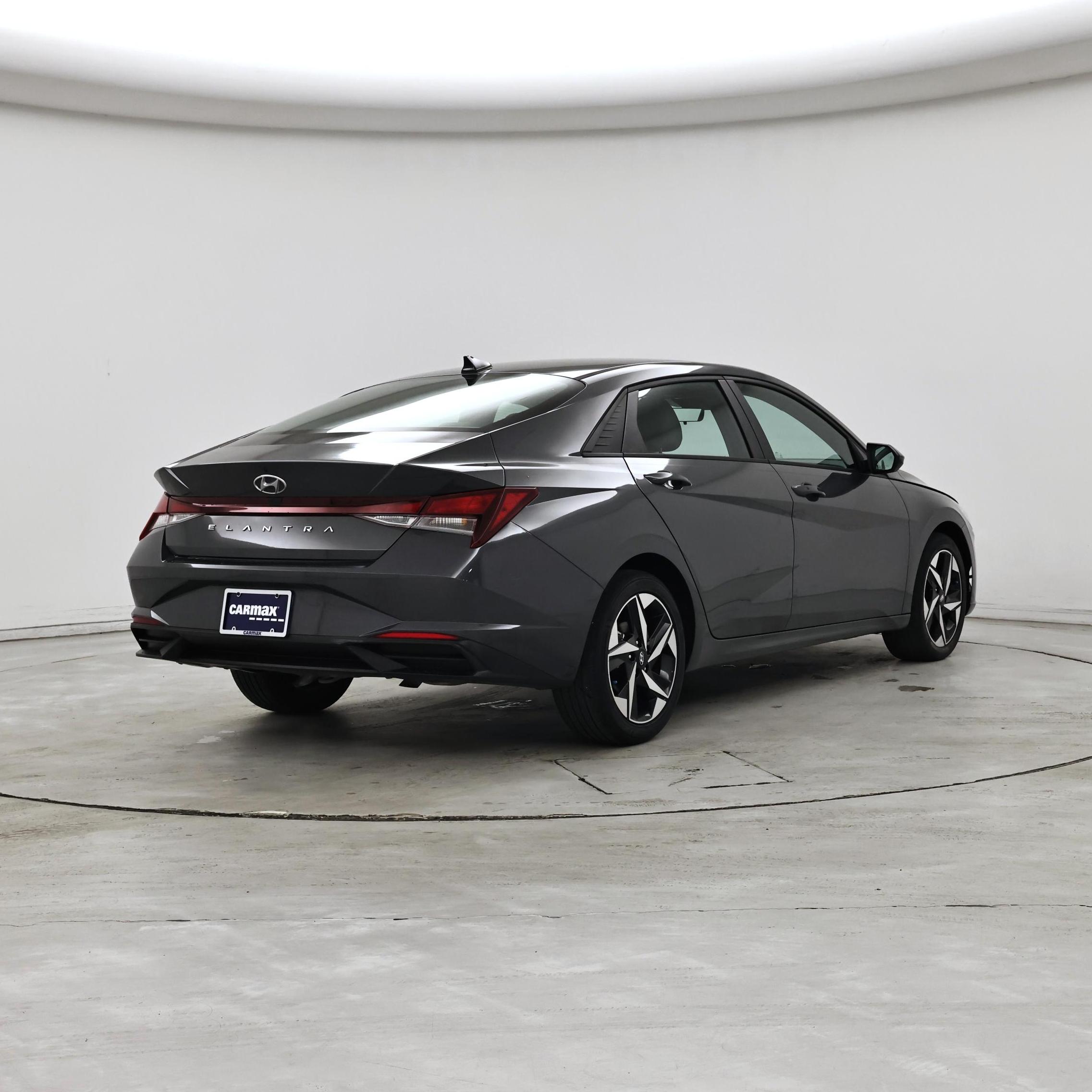 Thumbnail: 2023 Hyundai Elantra - 8