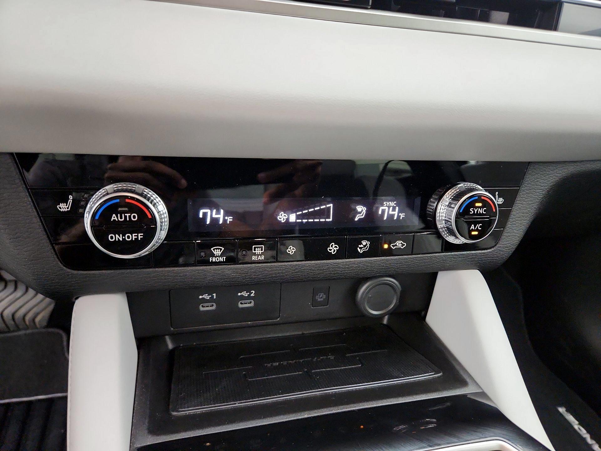 Thumbnail: 2025 Mitsubishi Outlander - 17