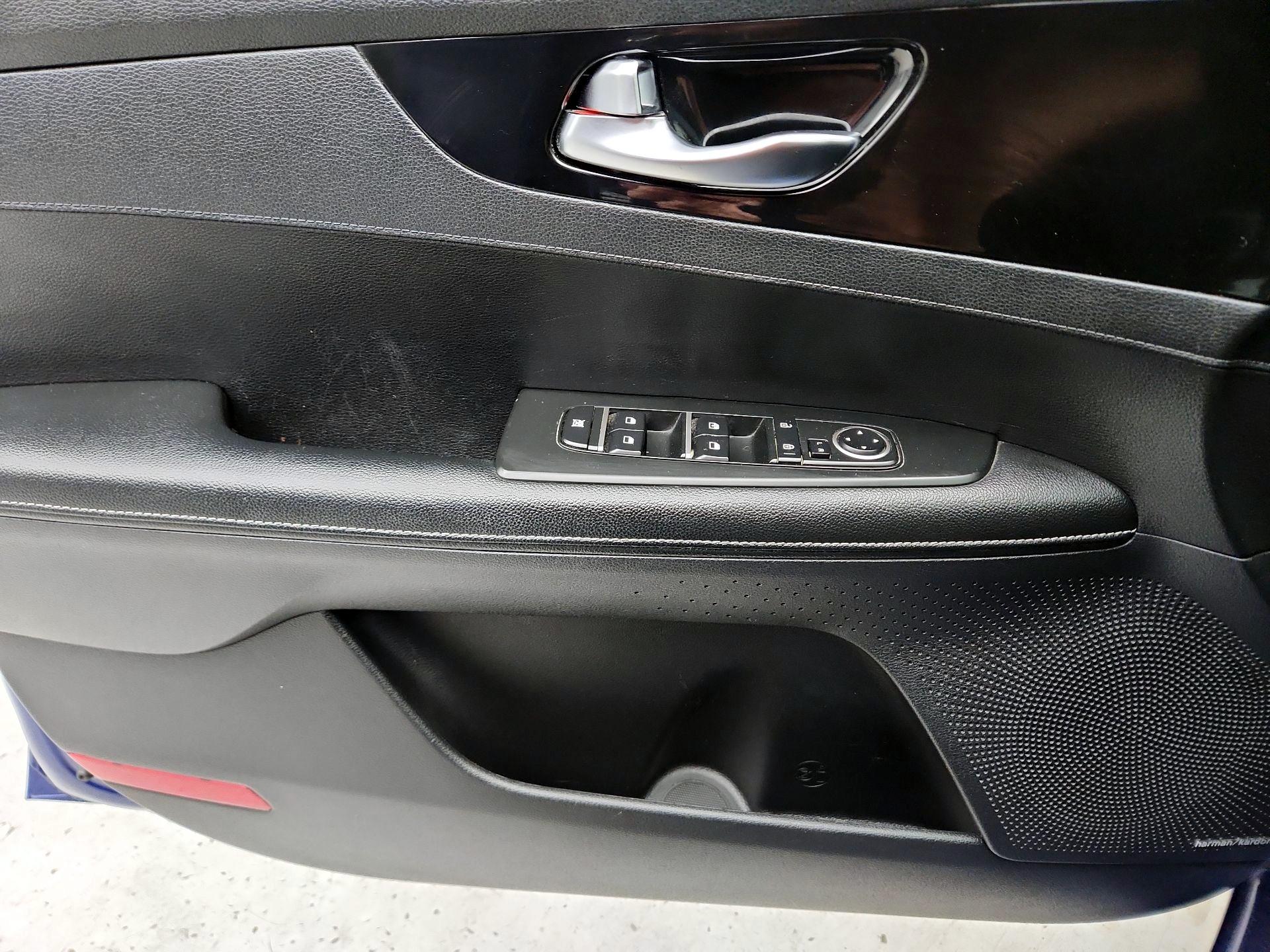 Thumbnail: 2021 Kia Forte - 12