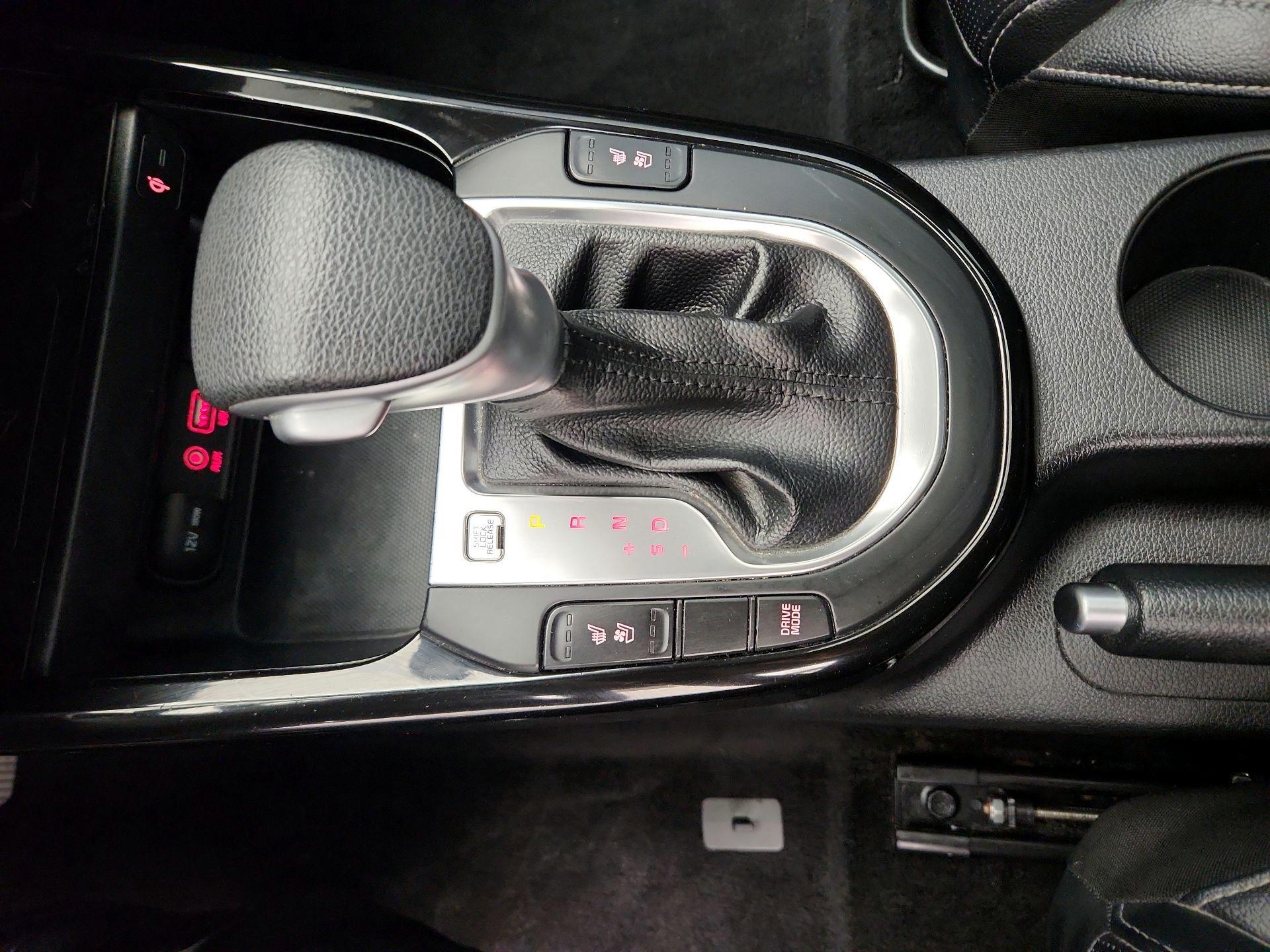 Thumbnail: 2021 Kia Forte - 18