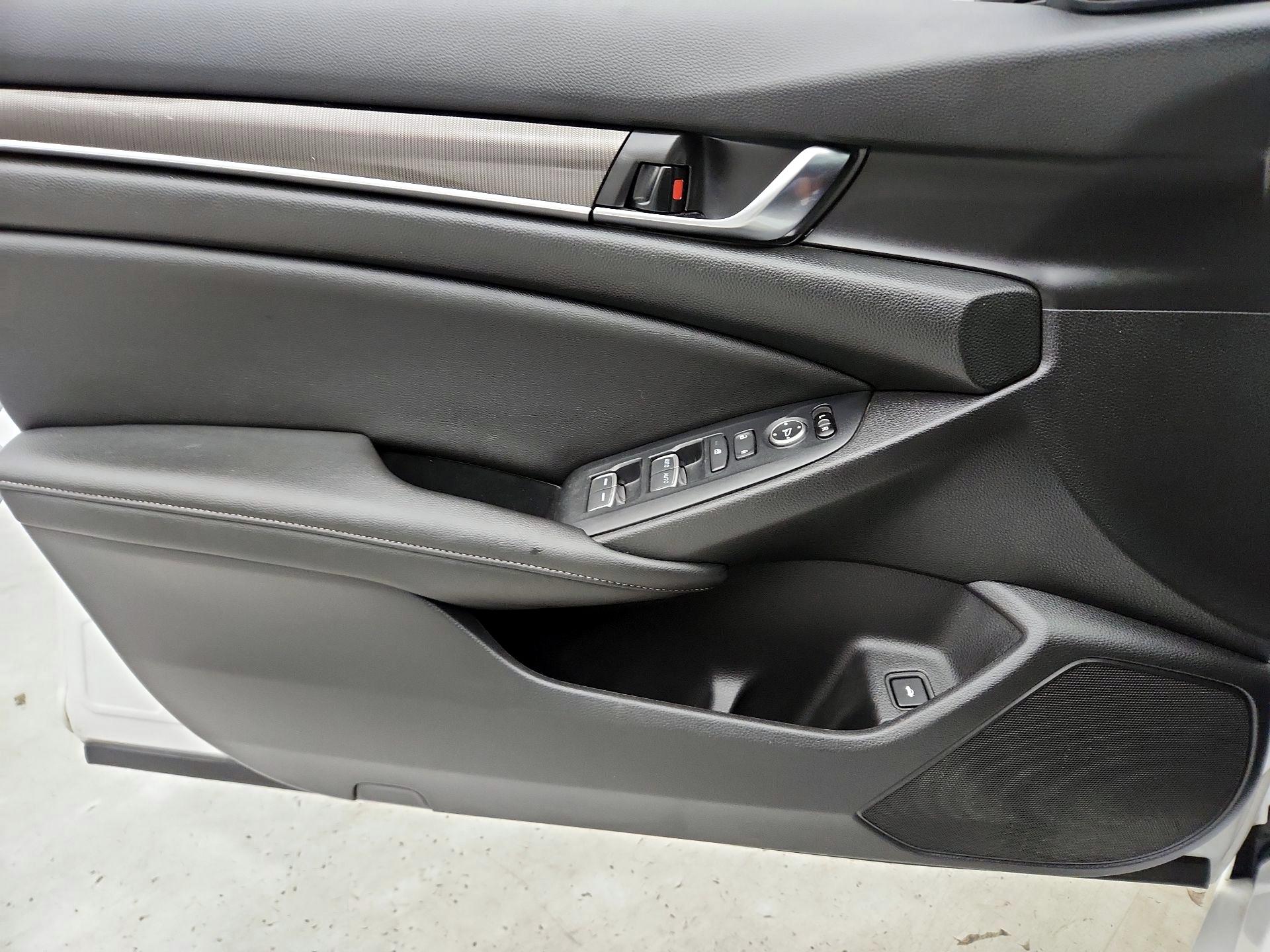 Thumbnail: 2020 Honda Accord - 12