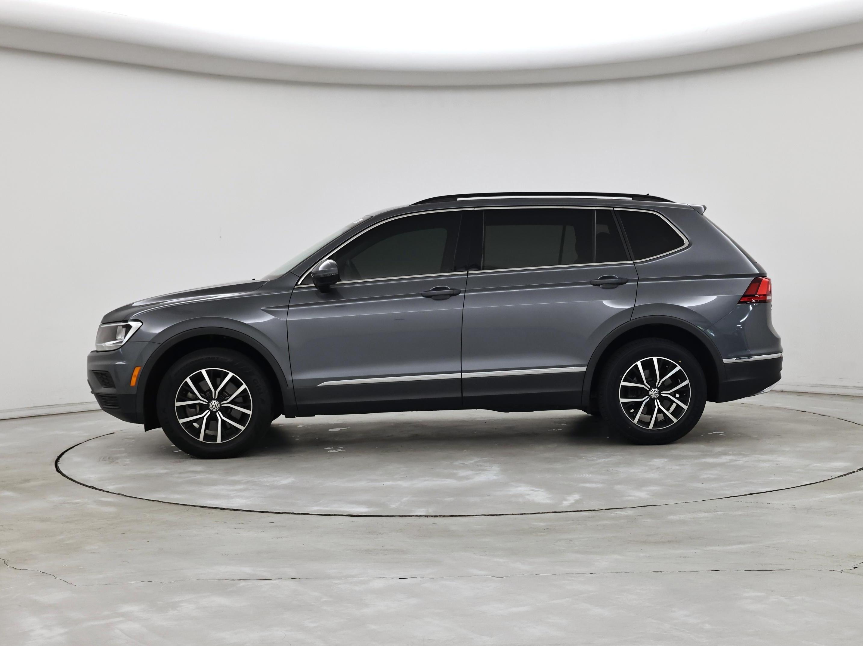 Thumbnail: 2021 Volkswagen Tiguan - 3