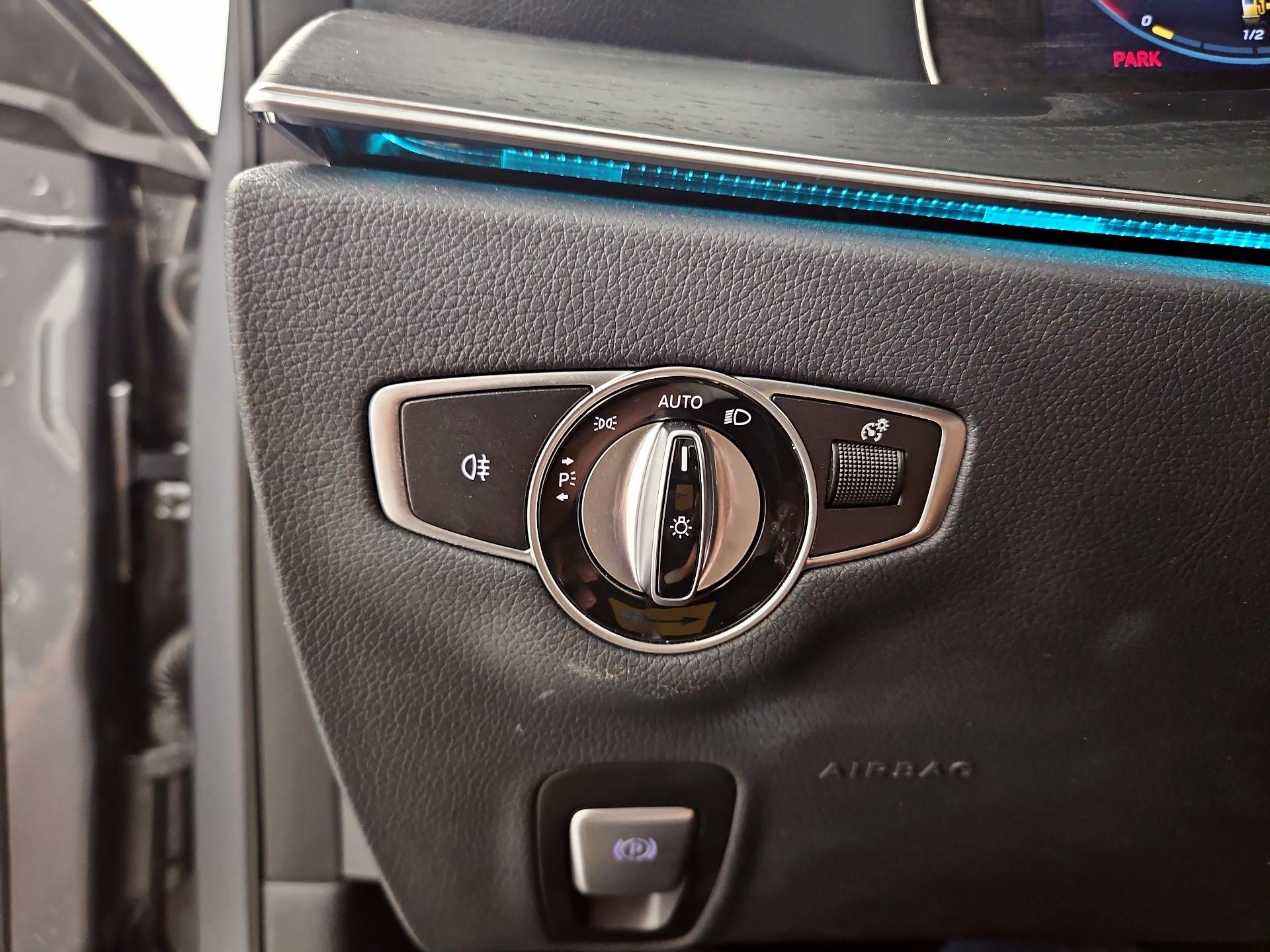 Thumbnail: 2021 Mercedes-Benz E-Class - 13