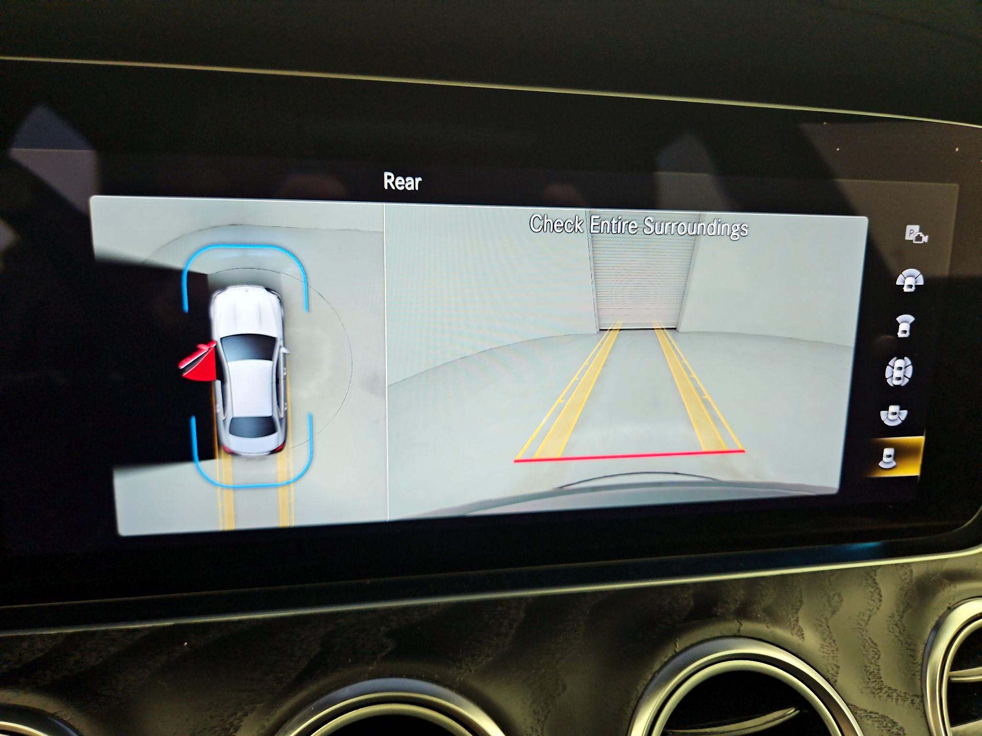 Thumbnail: 2021 Mercedes-Benz E-Class - 15