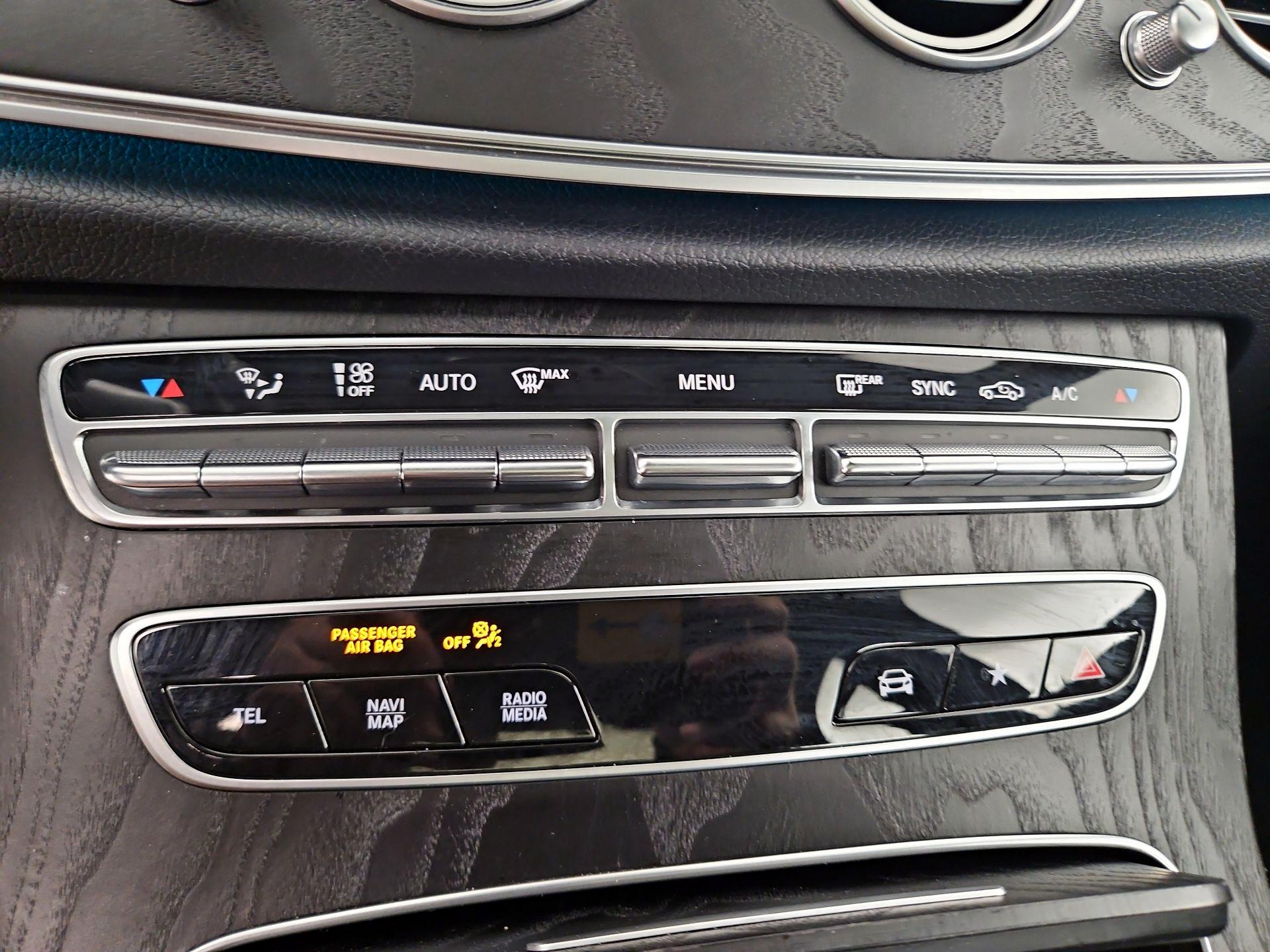 Thumbnail: 2021 Mercedes-Benz E-Class - 17