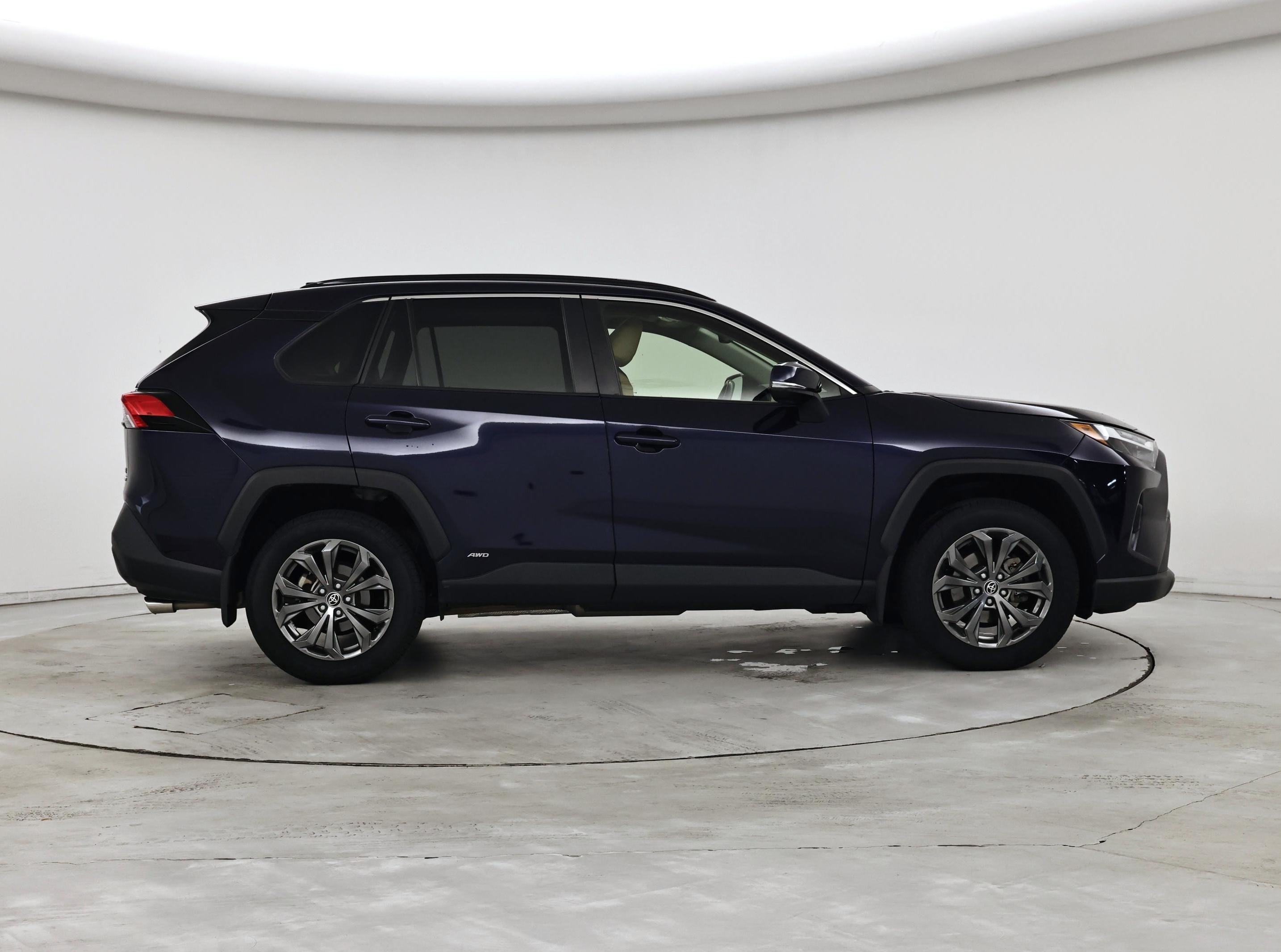 Thumbnail: 2023 Toyota RAV4 - 7