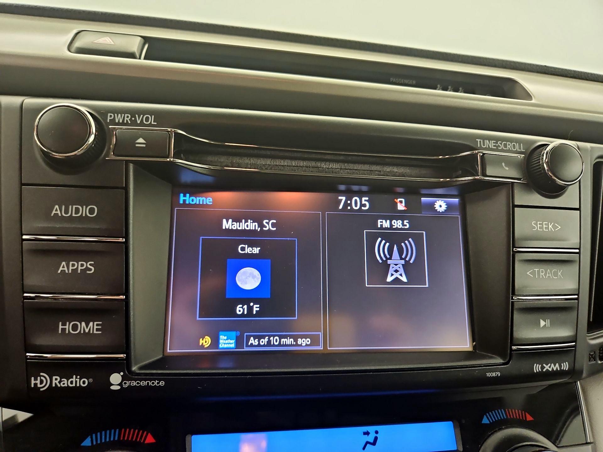 Thumbnail: 2018 Toyota RAV4 - 15