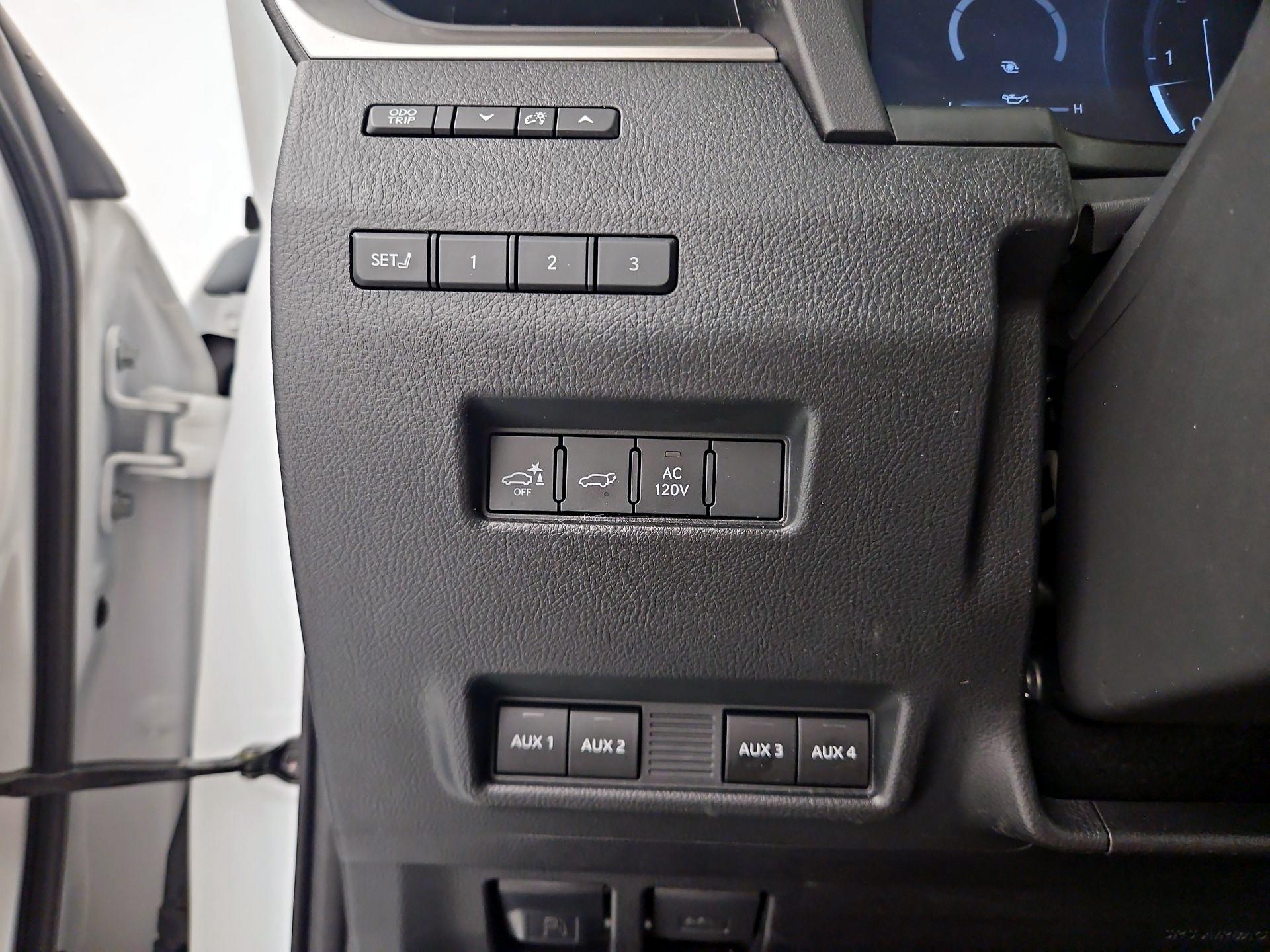 Thumbnail: 2025 Lexus GX - 13