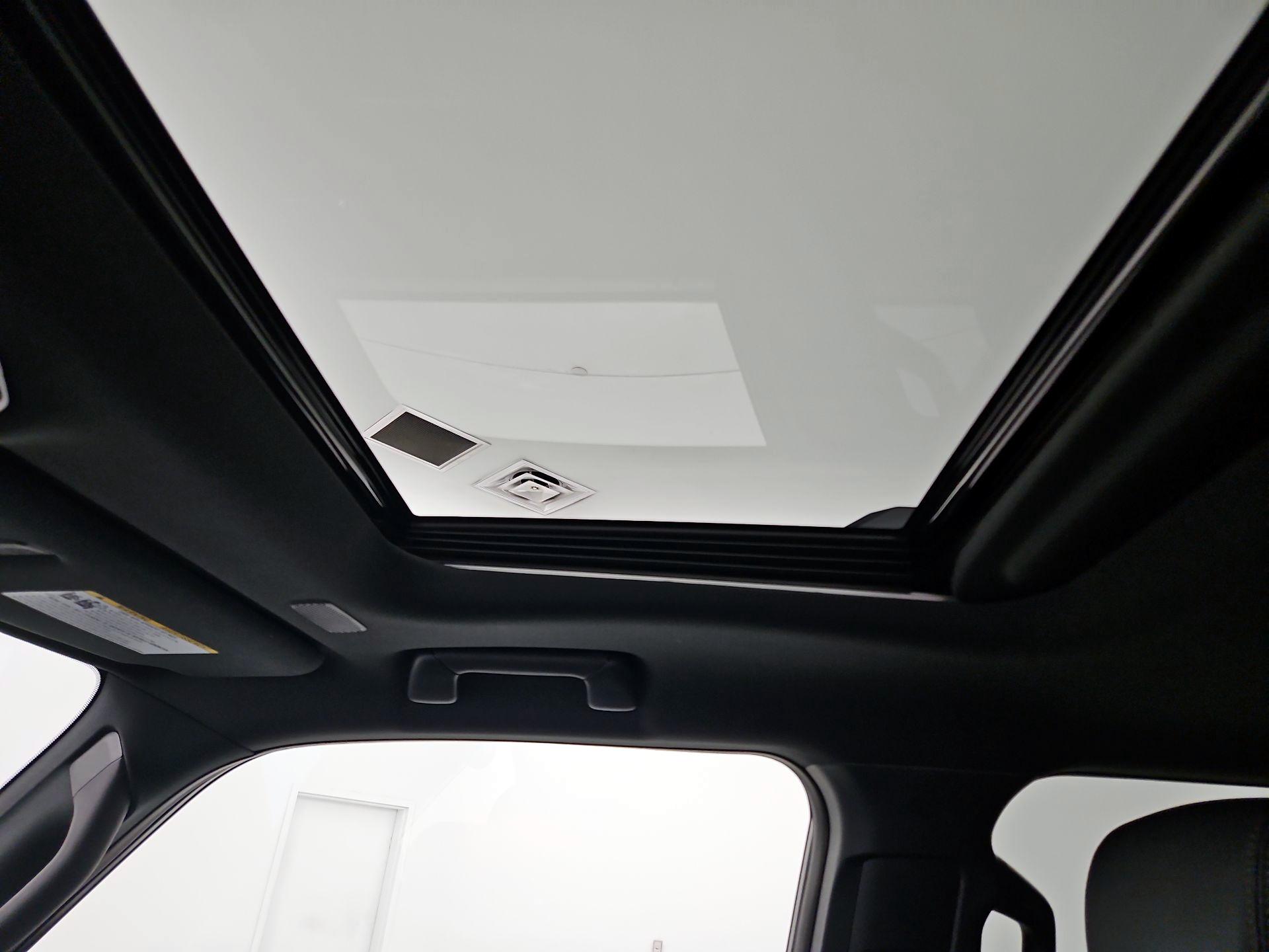 Thumbnail: 2025 Lexus GX - 19