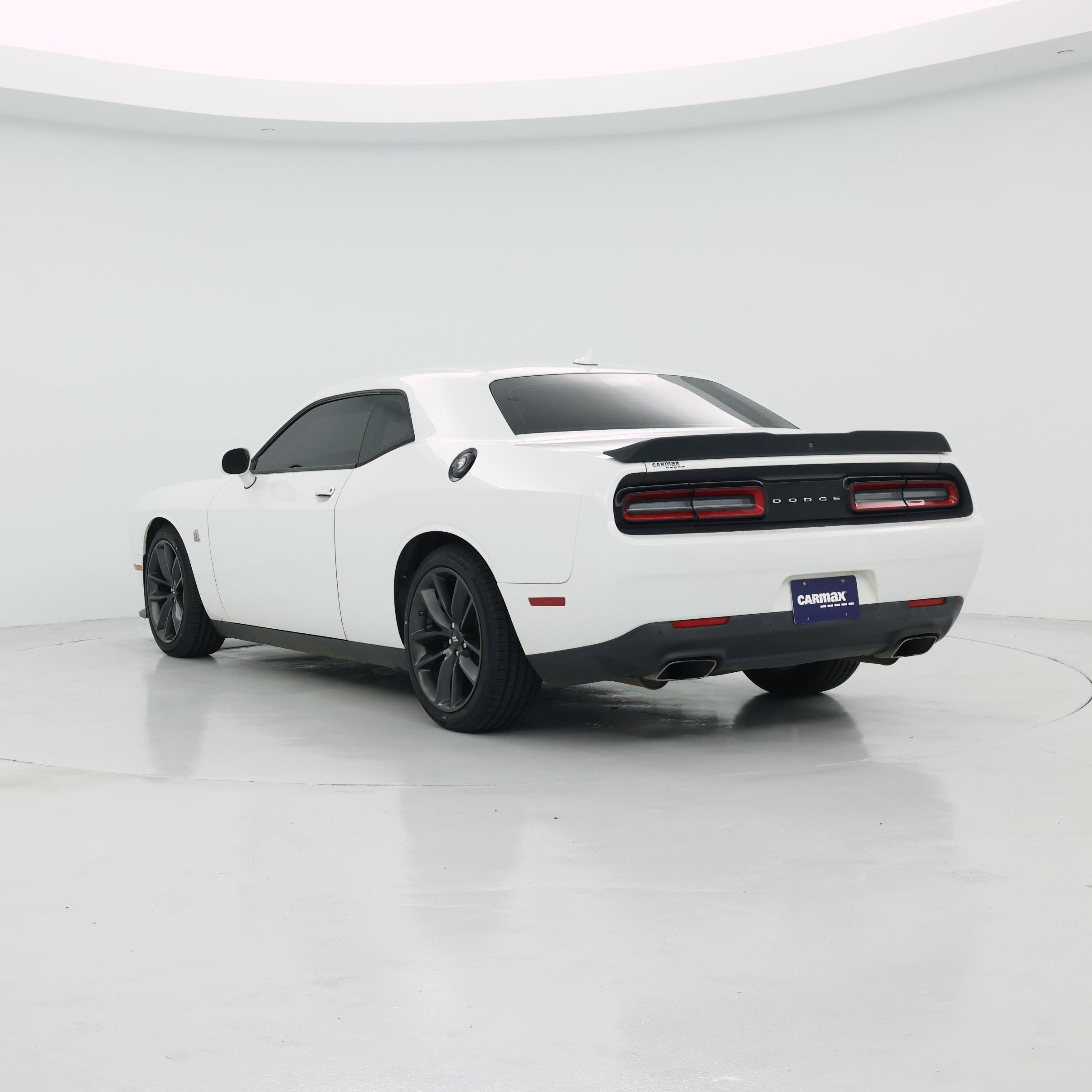 Thumbnail: 2019 Dodge Challenger - 2