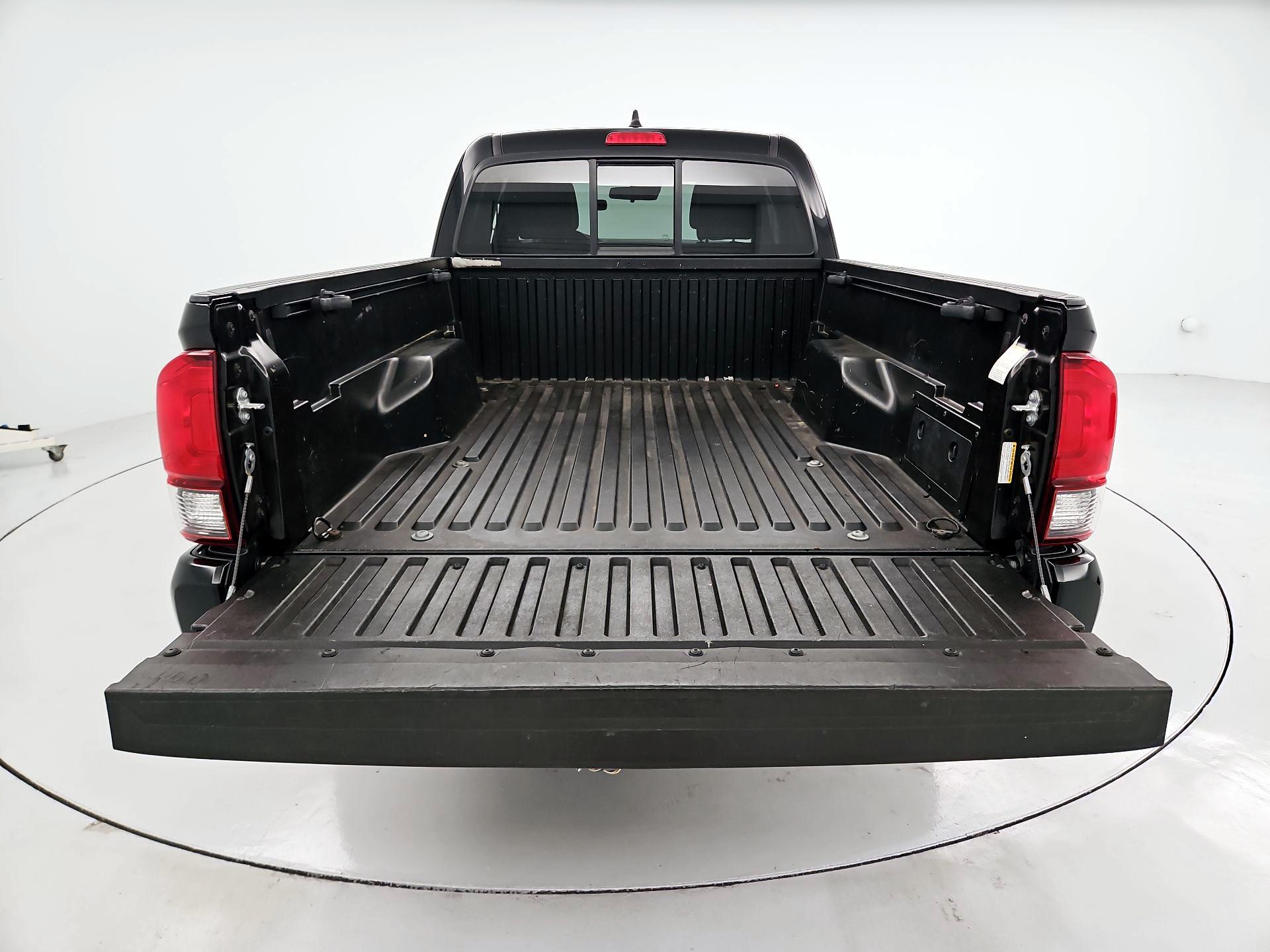 Thumbnail: 2022 Toyota Tacoma - 20