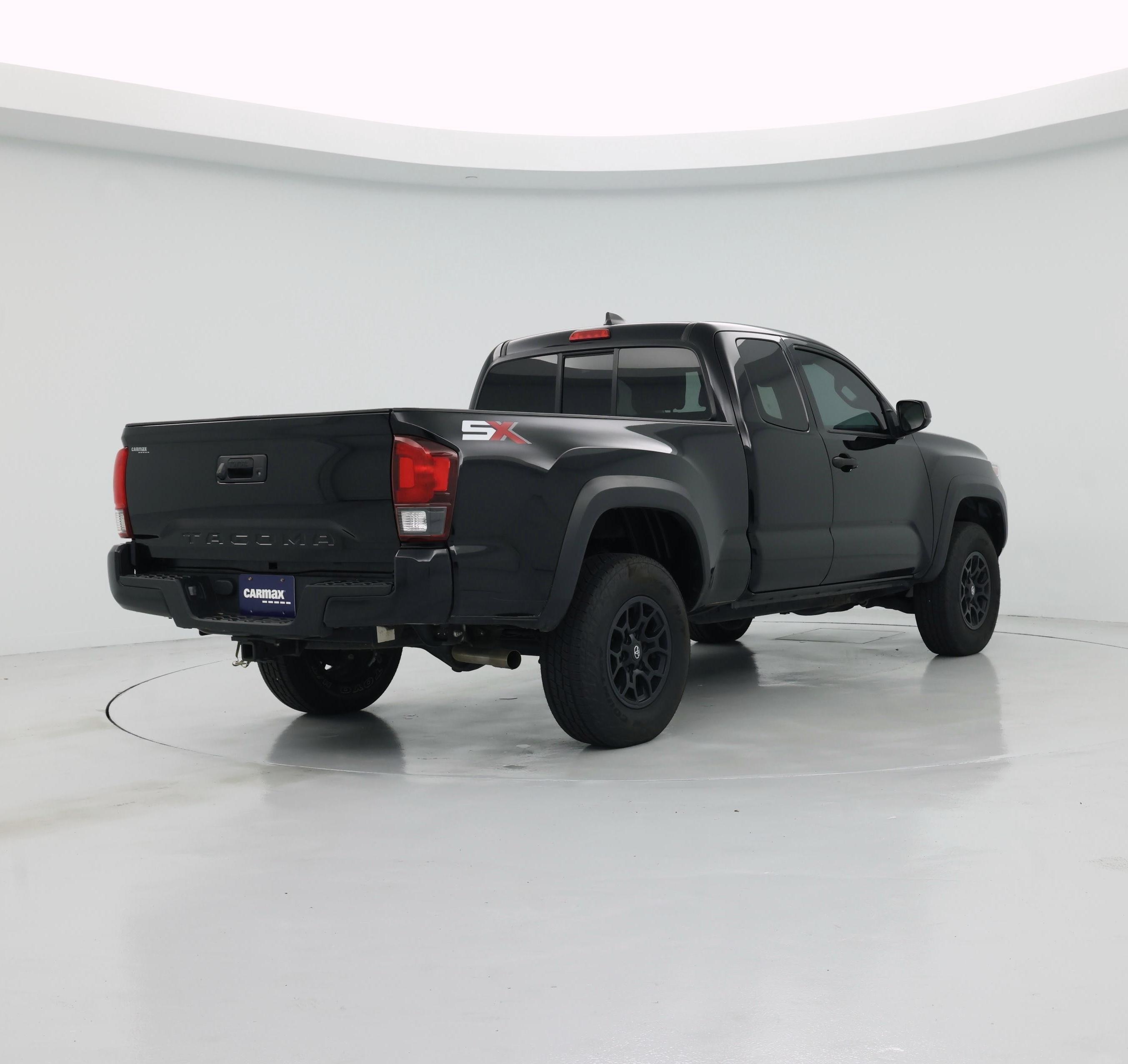 Thumbnail: 2022 Toyota Tacoma - 8