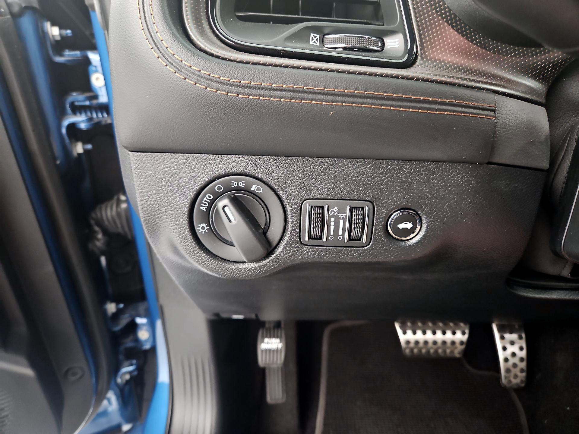 Thumbnail: 2020 Dodge Challenger - 13