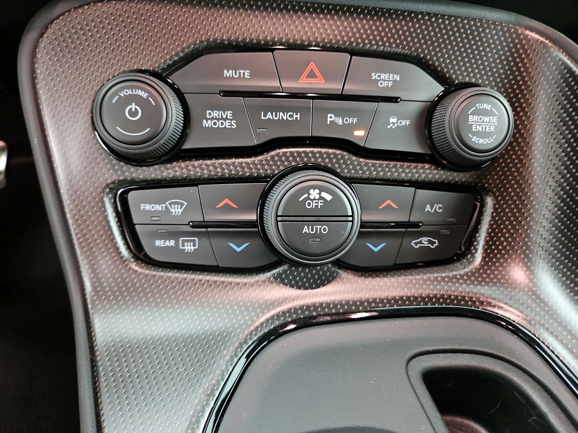 Thumbnail: 2020 Dodge Challenger - 17