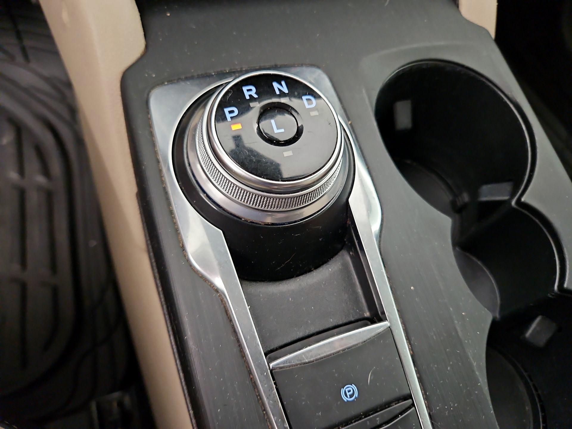 Thumbnail: 2020 Ford Escape - 18