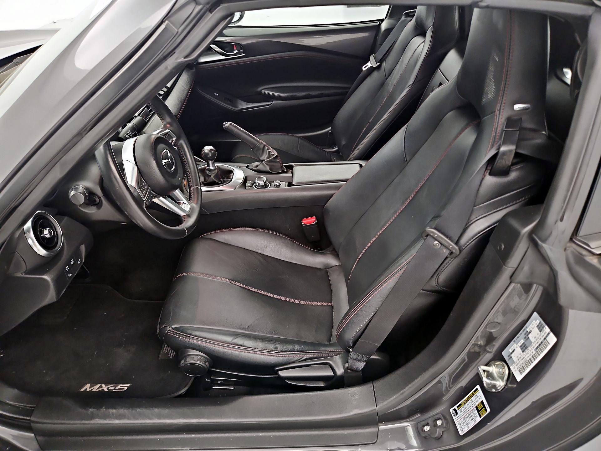 Thumbnail: 2017 Mazda MX-5 Miata - 11