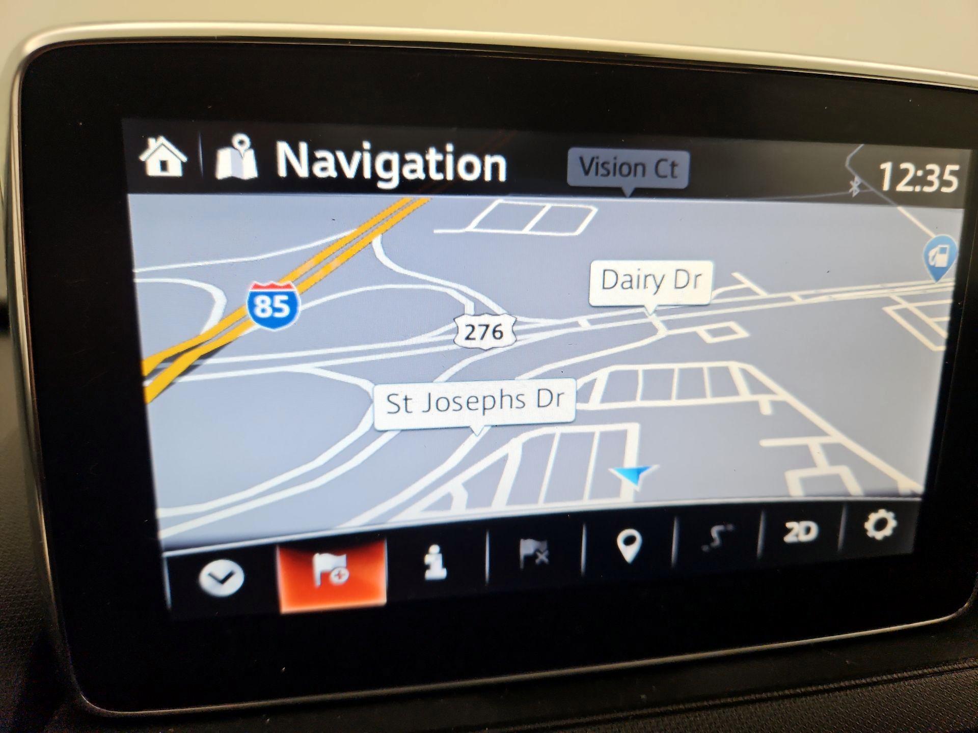 Thumbnail: 2017 Mazda MX-5 Miata - 14