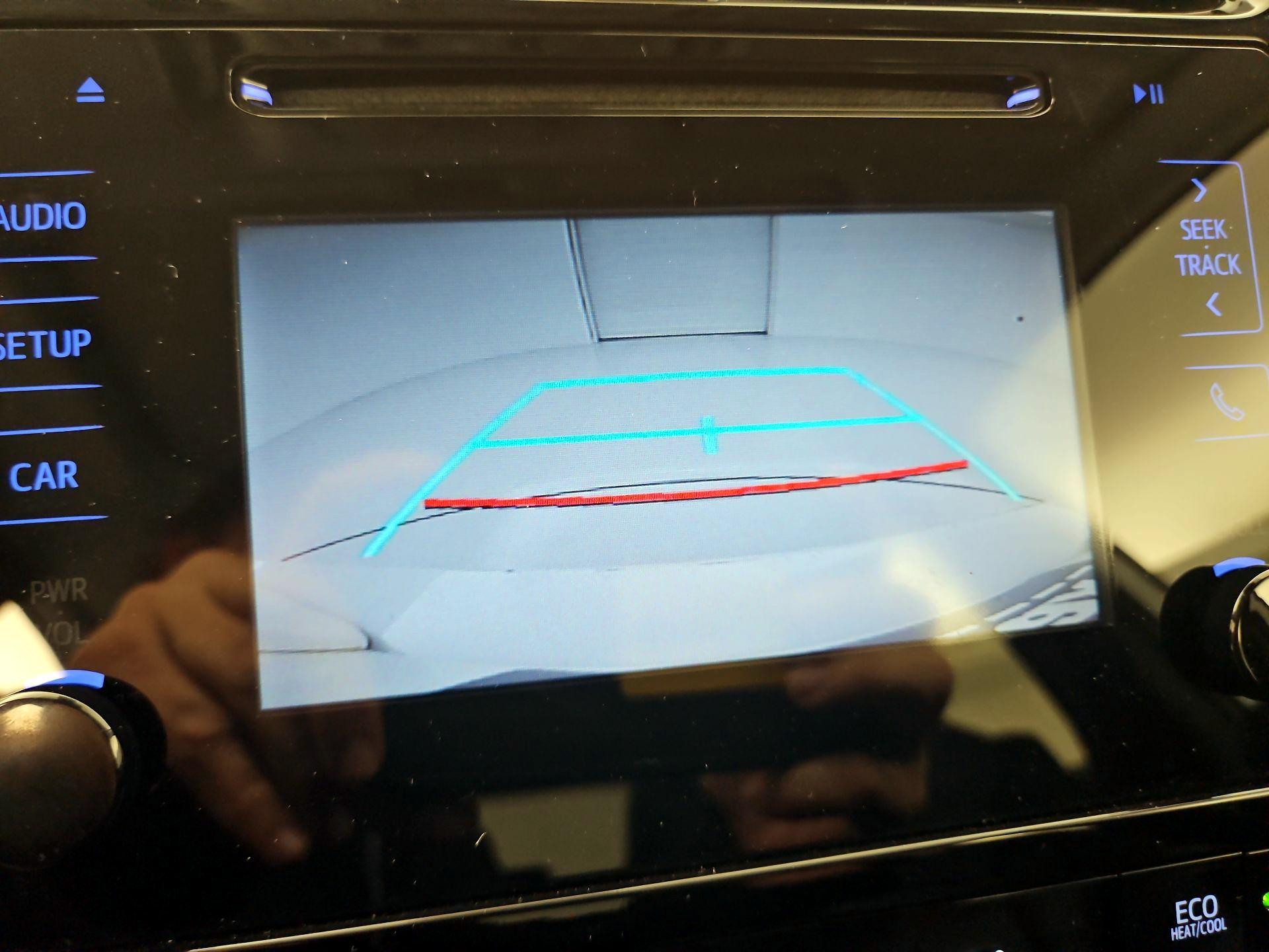 Thumbnail: 2019 Toyota Prius - 14