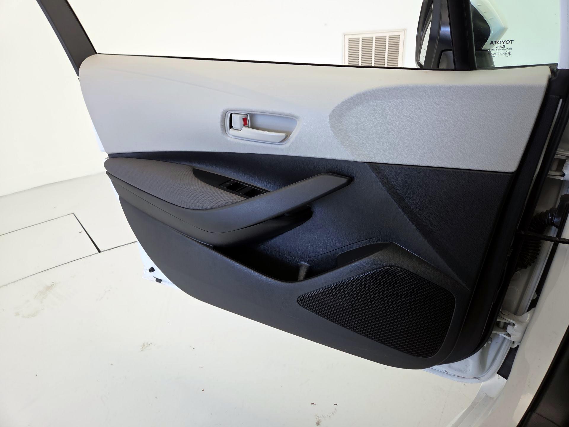 Thumbnail: 2023 Toyota Corolla - 12