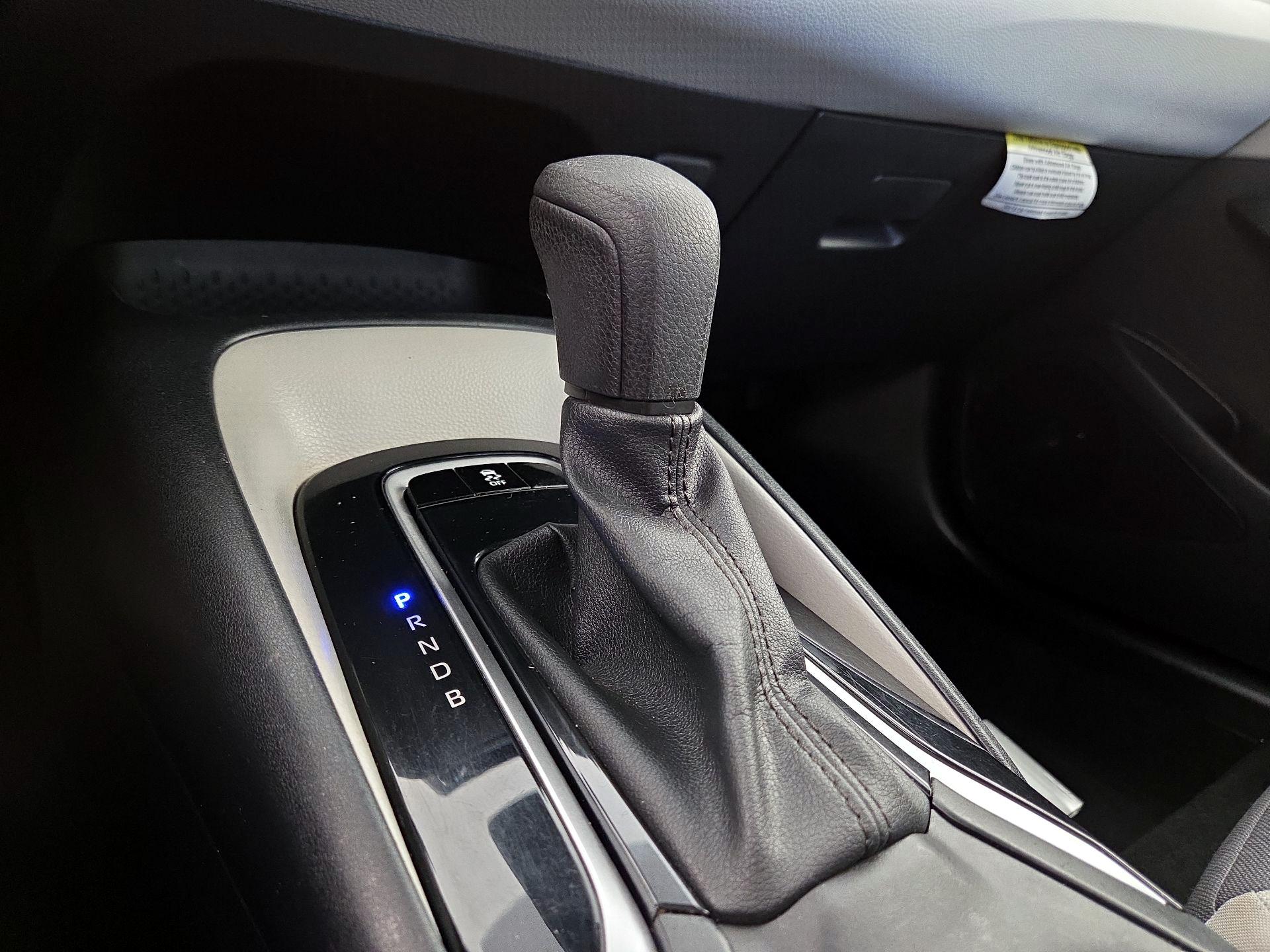 Thumbnail: 2023 Toyota Corolla - 17