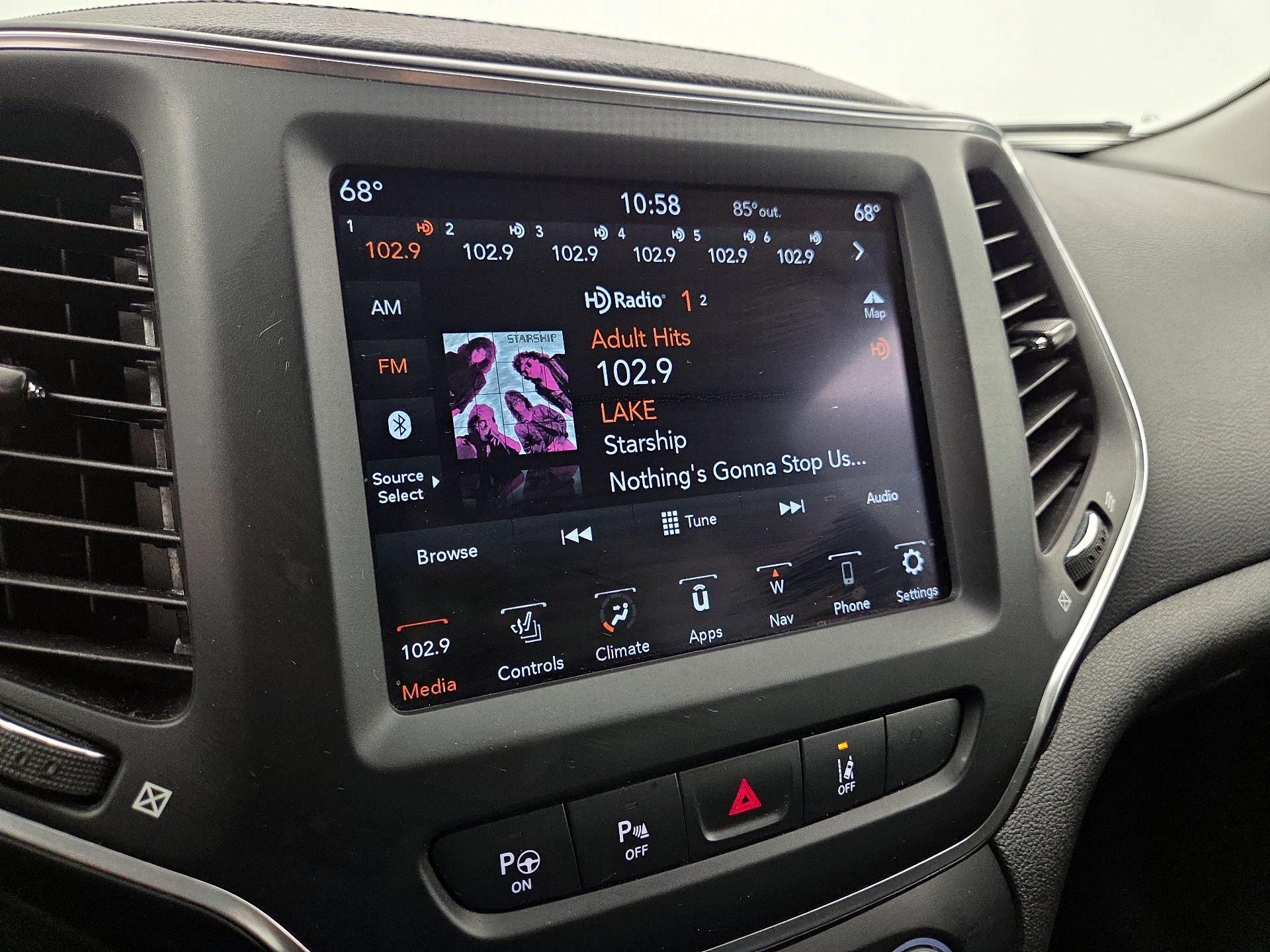 Thumbnail: 2023 Jeep Cherokee - 16