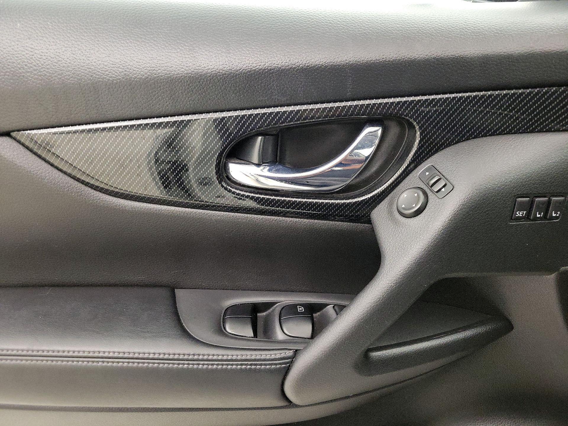 Thumbnail: 2017 Nissan Rogue - 12