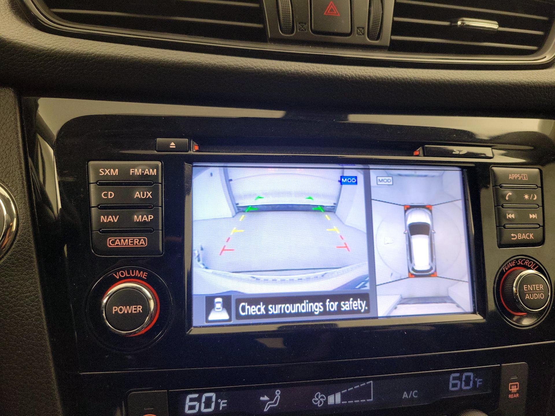 Thumbnail: 2017 Nissan Rogue - 15