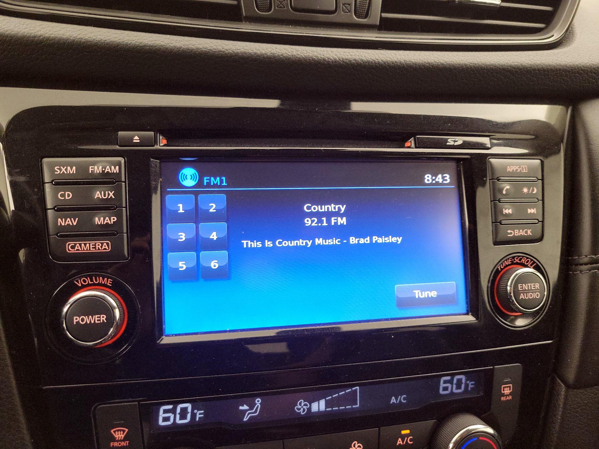 Thumbnail: 2017 Nissan Rogue - 16