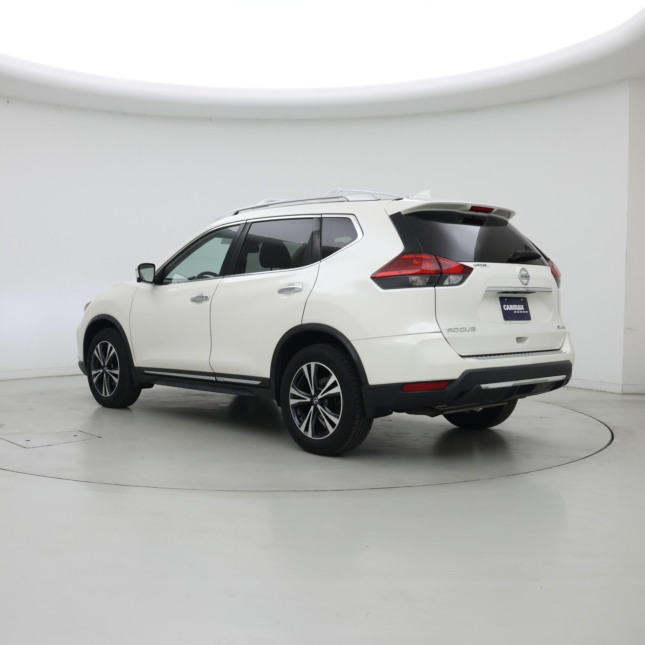 Thumbnail: 2017 Nissan Rogue - 2