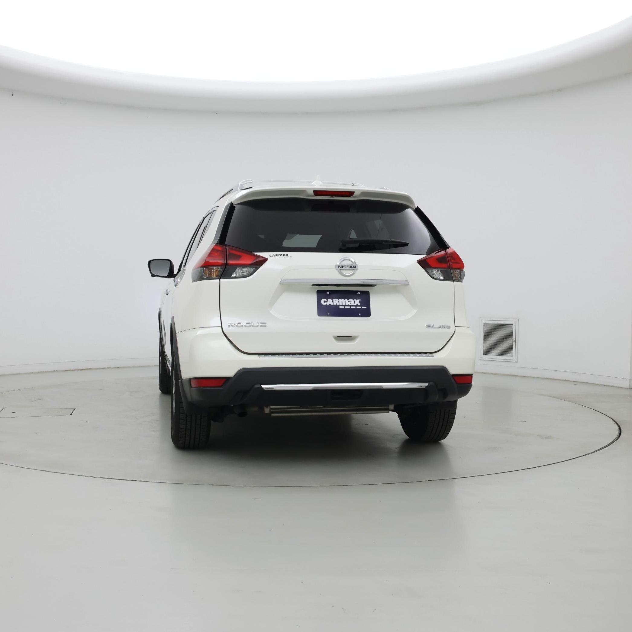 Thumbnail: 2017 Nissan Rogue - 6