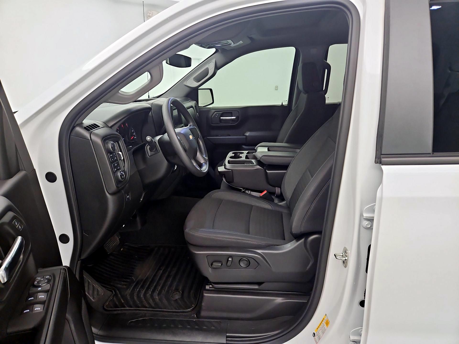 Thumbnail: 2025 Chevrolet Silverado 1500 - 11