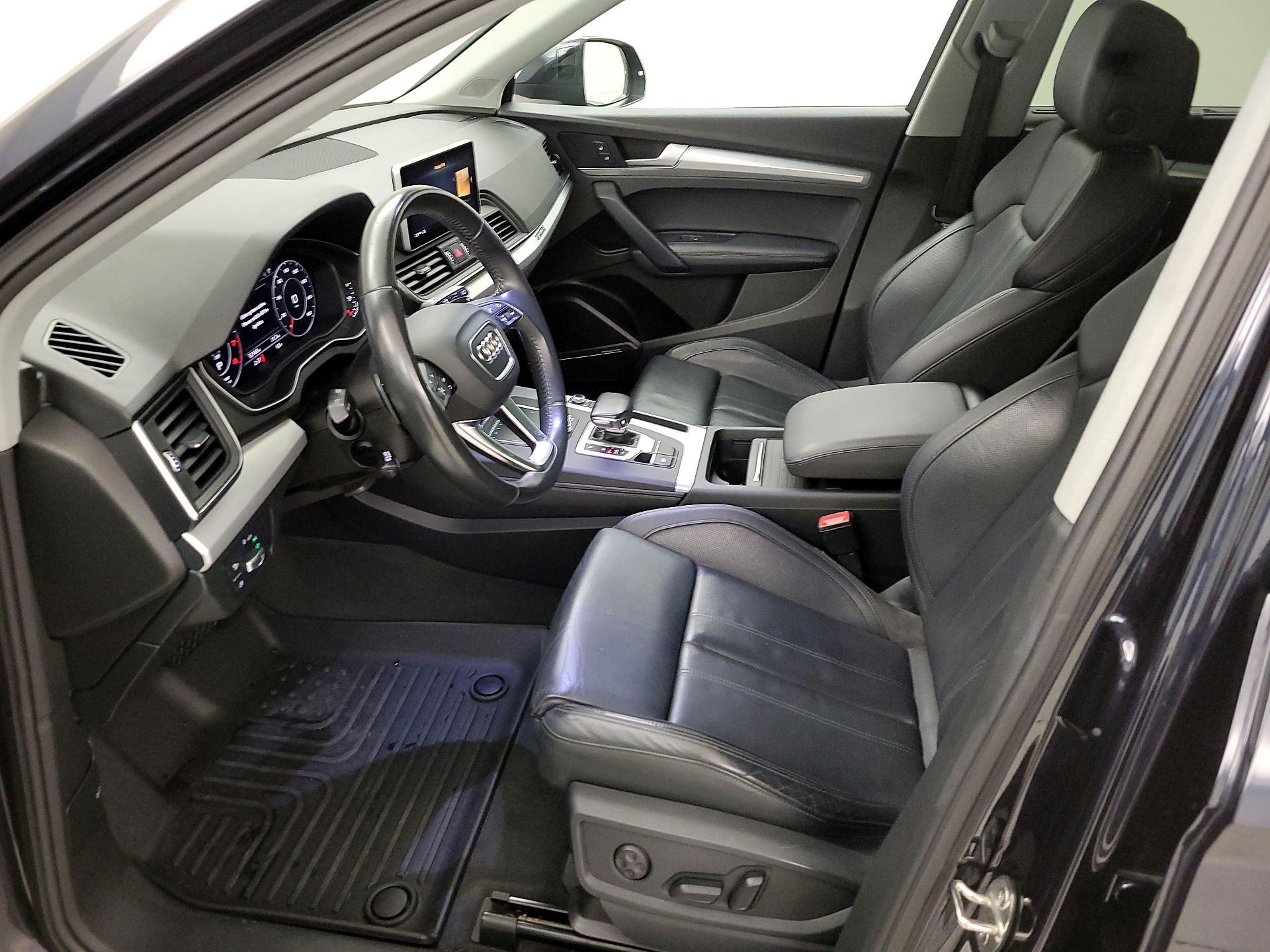 Thumbnail: 2019 Audi Q5 - 11