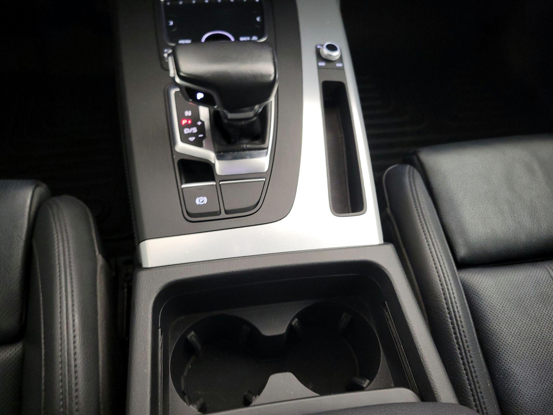 Thumbnail: 2019 Audi Q5 - 18