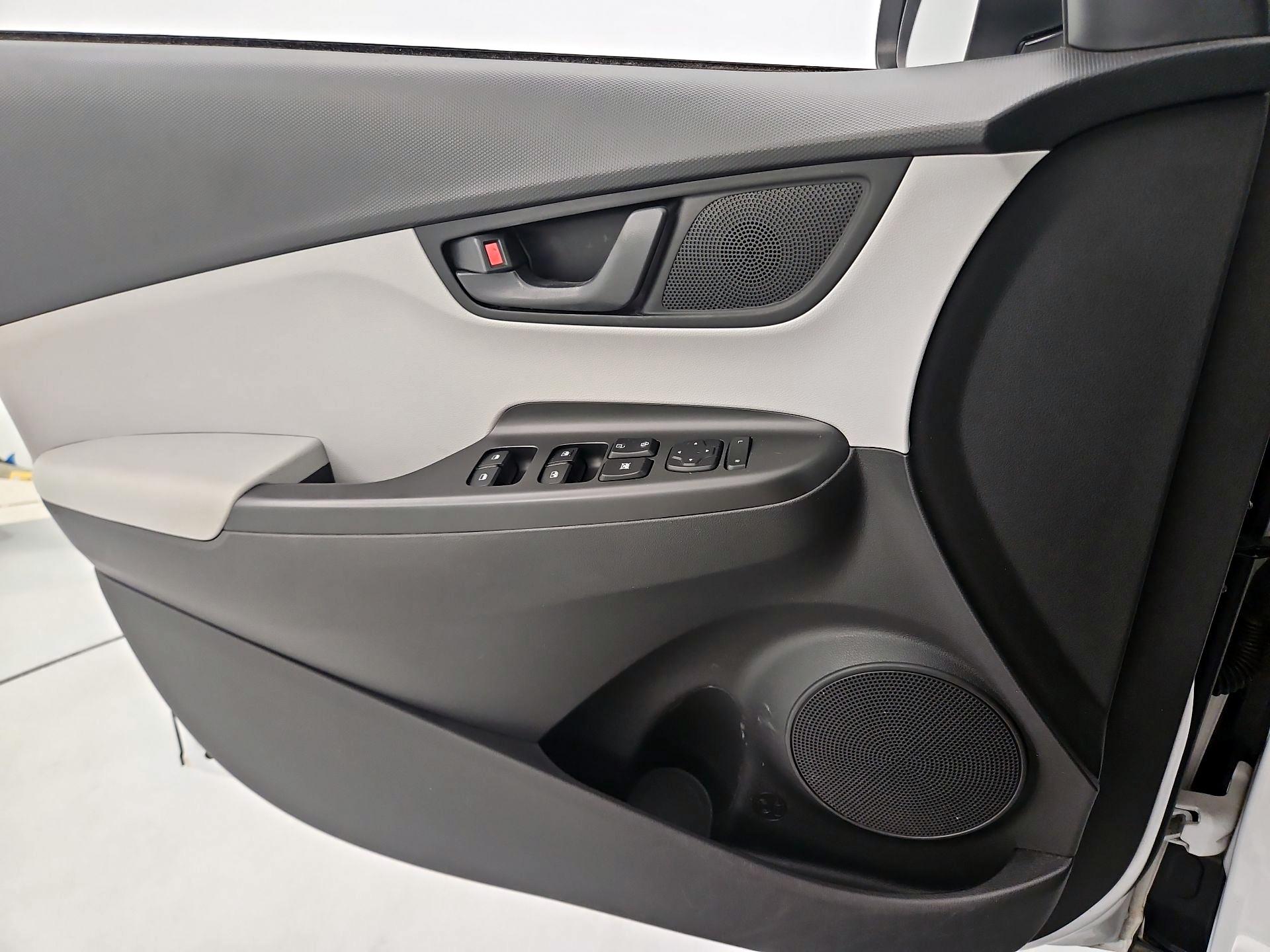 Thumbnail: 2023 Hyundai Kona - 12