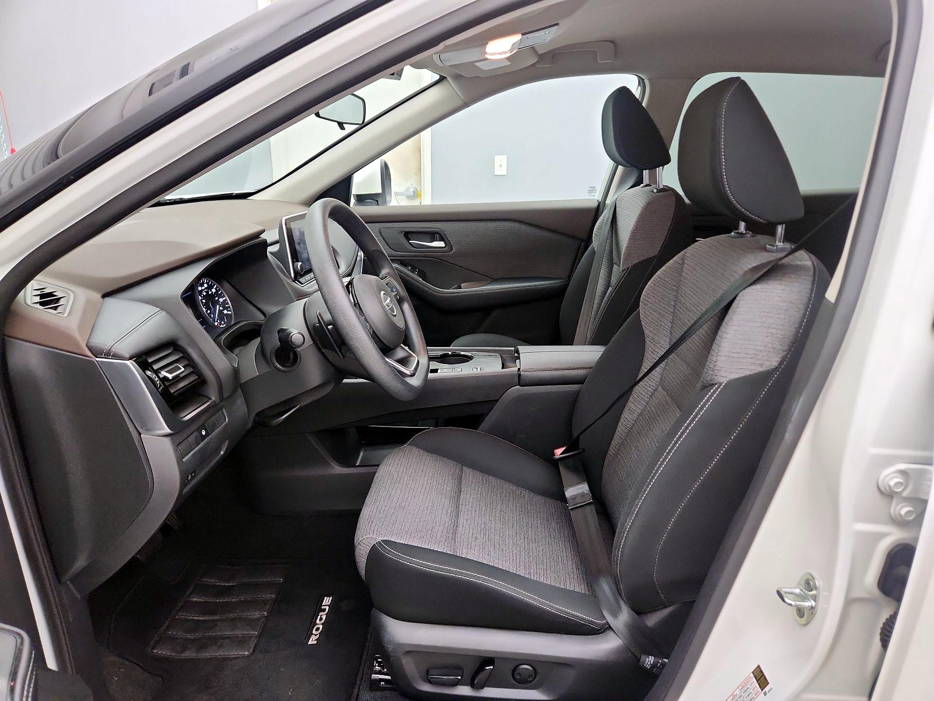 Thumbnail: 2021 Nissan Rogue - 11