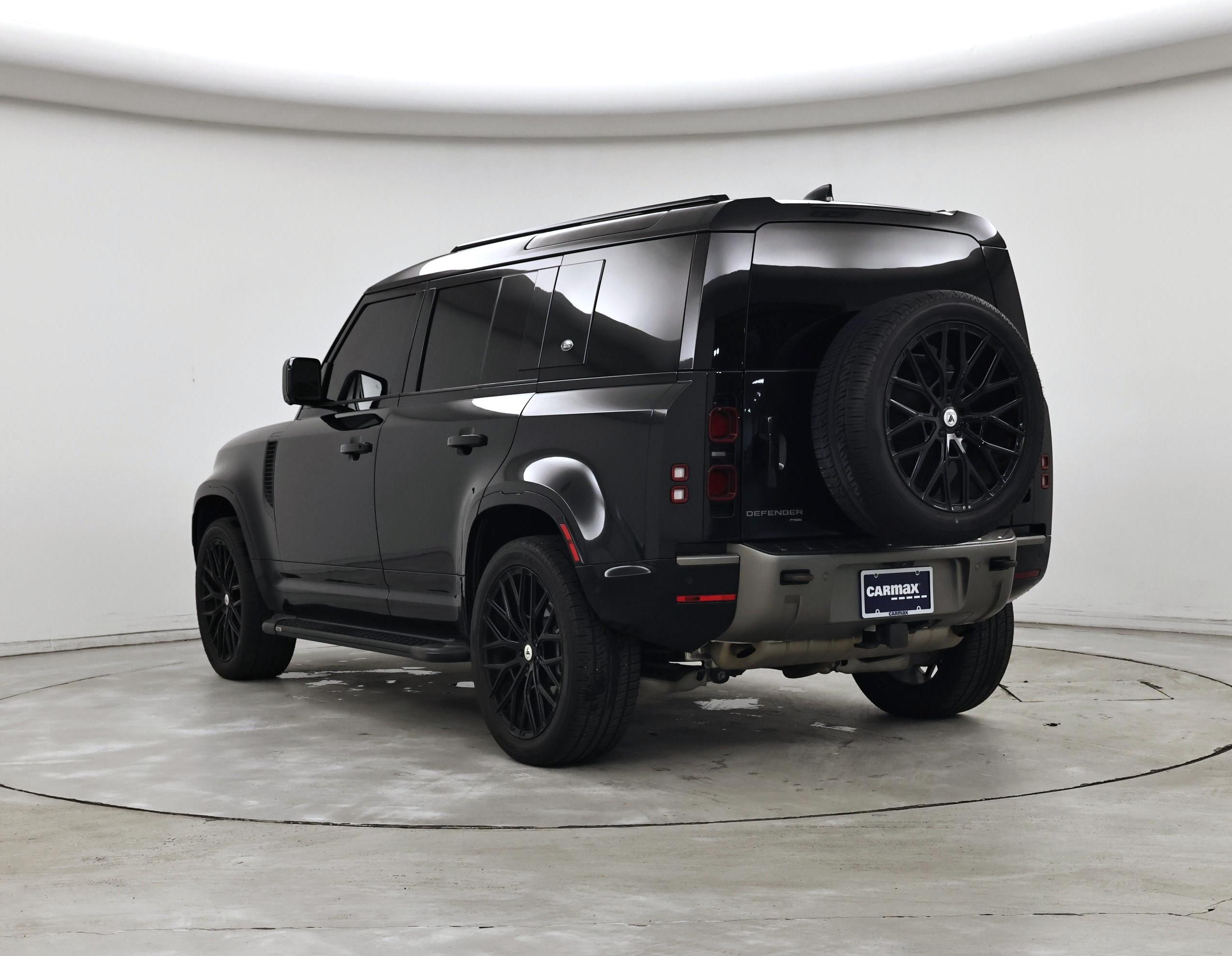 Thumbnail: 2023 Land Rover Defender - 2