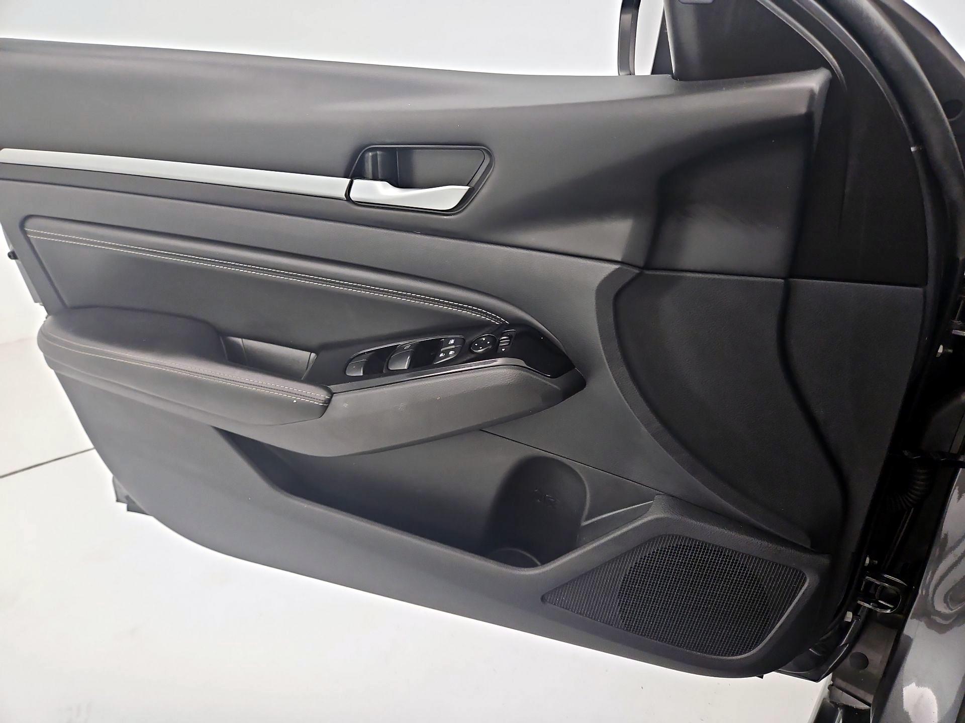 Thumbnail: 2023 Nissan Altima - 12