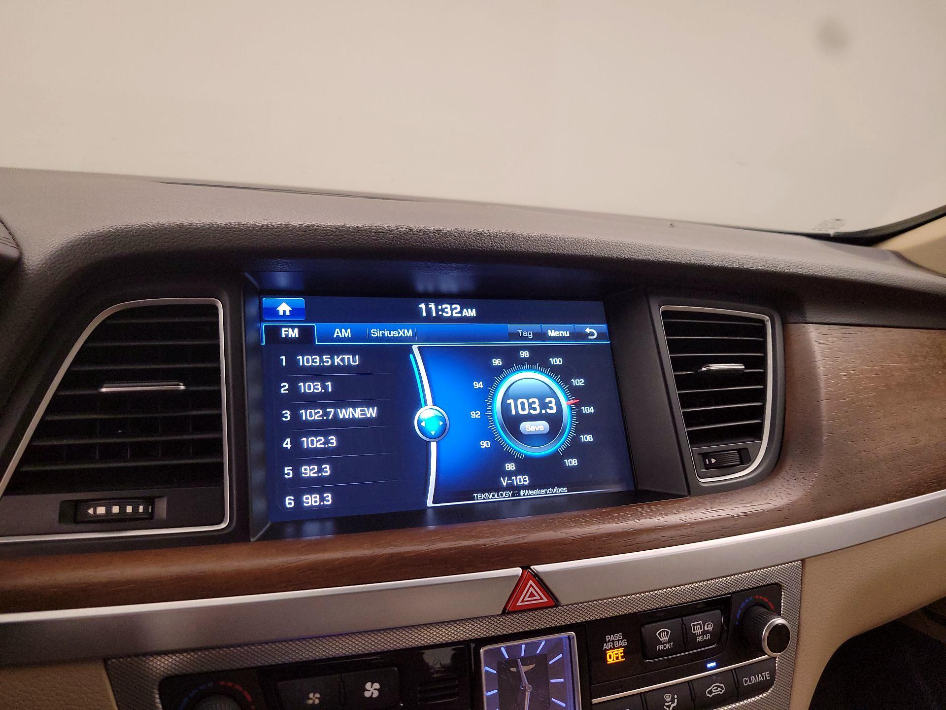 Thumbnail: 2018 Genesis G80 - 16