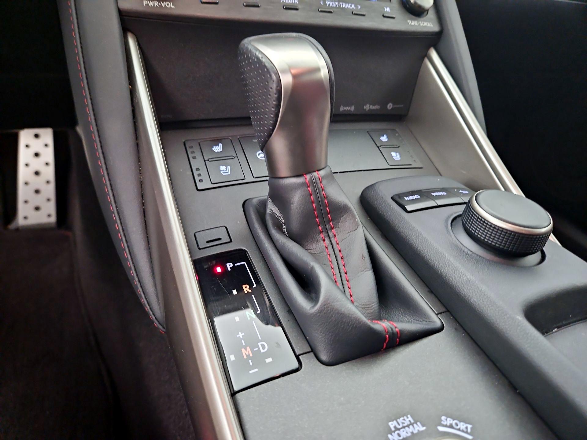 Thumbnail: 2020 Lexus IS - 17