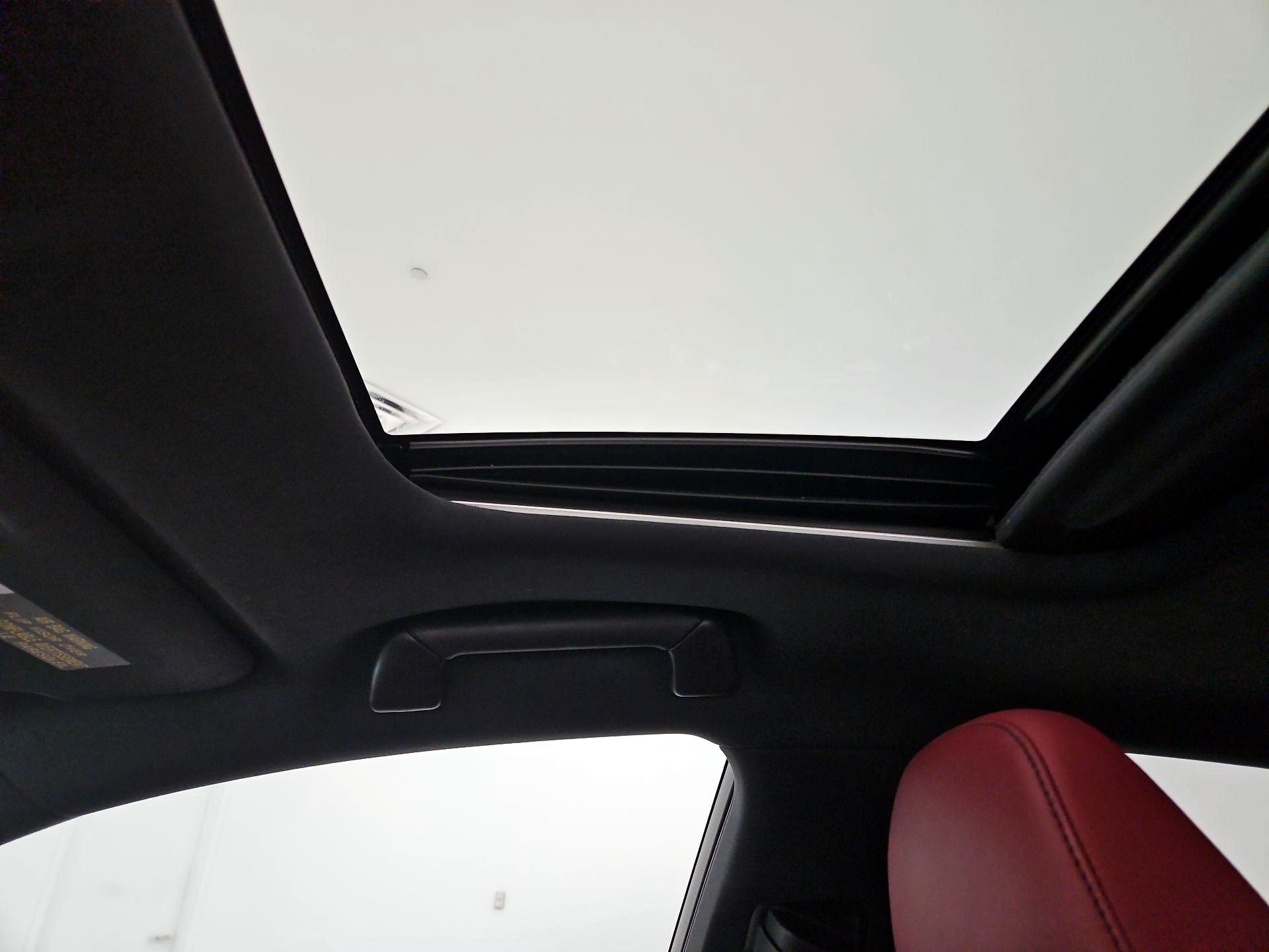 Thumbnail: 2020 Lexus IS - 18