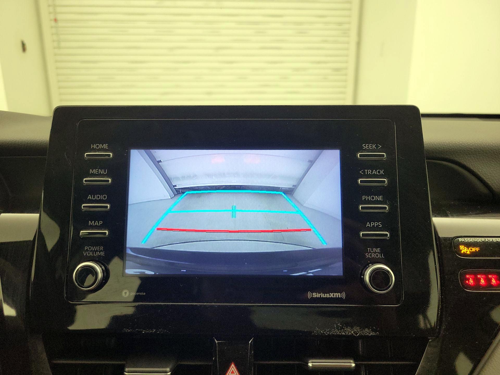 Thumbnail: 2022 Toyota Camry - 14