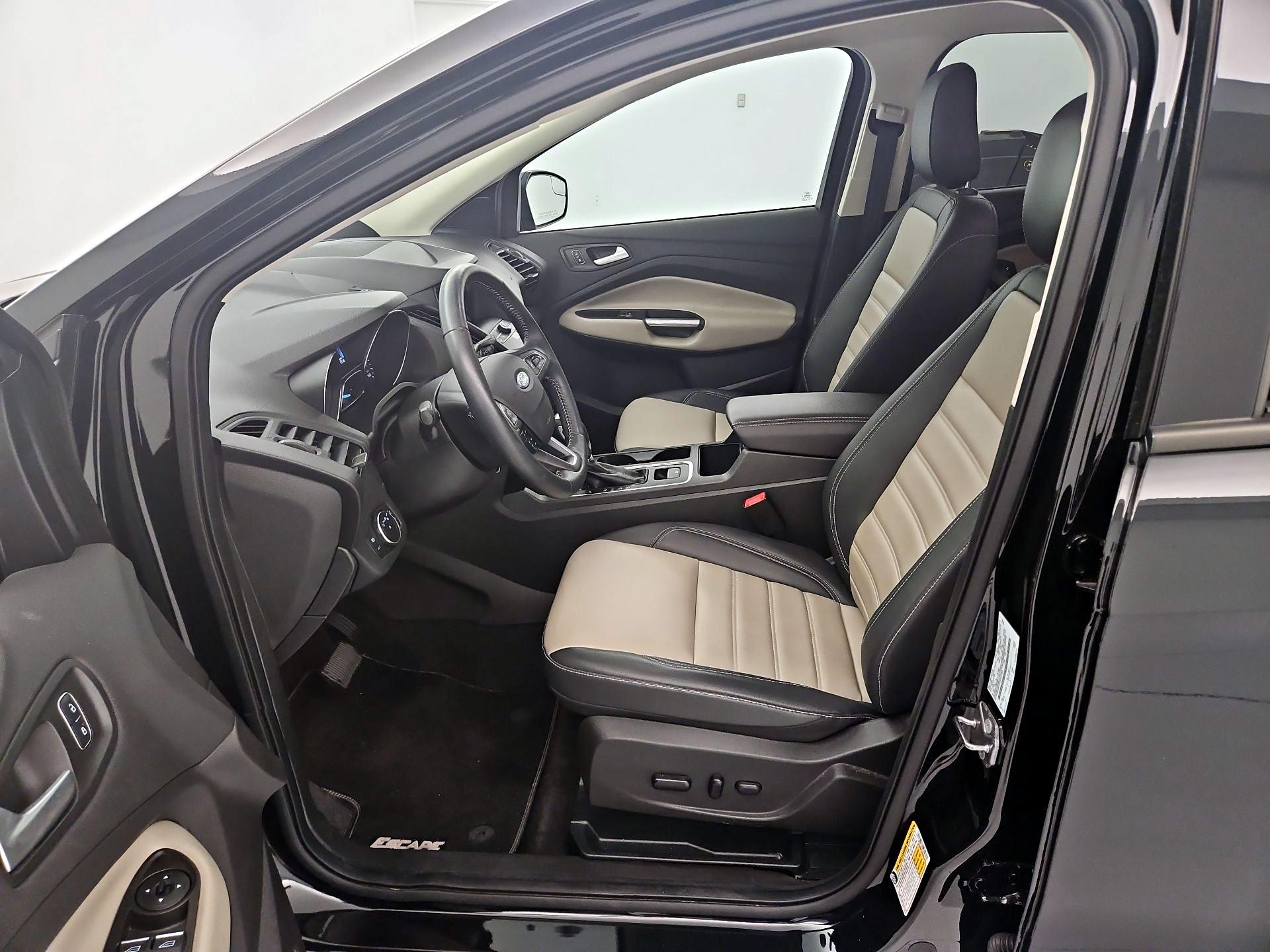 Thumbnail: 2019 Ford Escape - 11