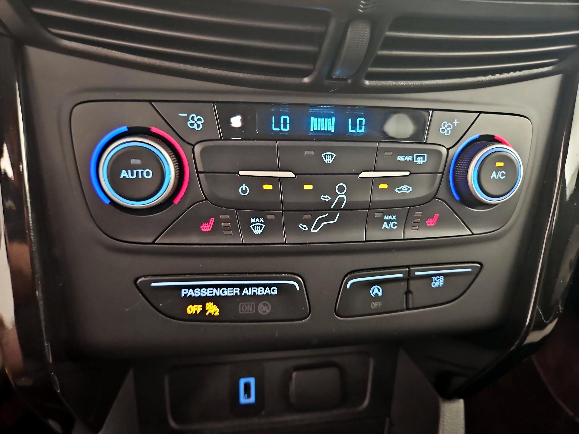 Thumbnail: 2019 Ford Escape - 16