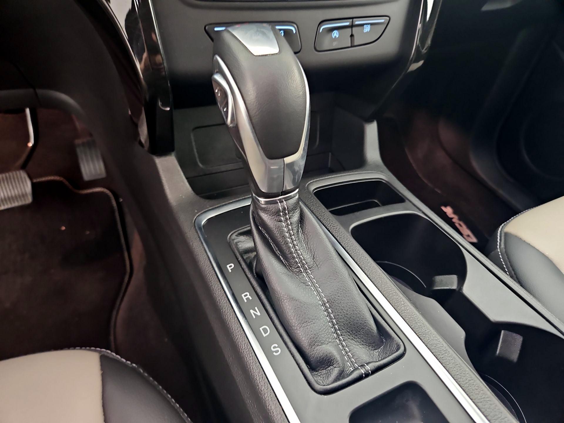 Thumbnail: 2019 Ford Escape - 17