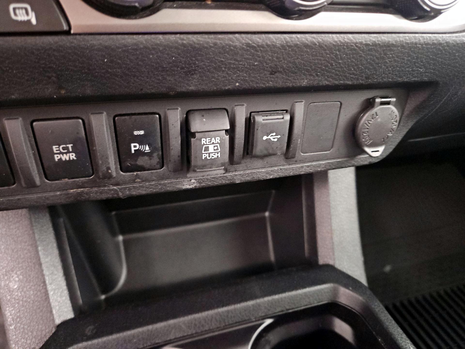 Thumbnail: 2023 Toyota Tacoma - 19