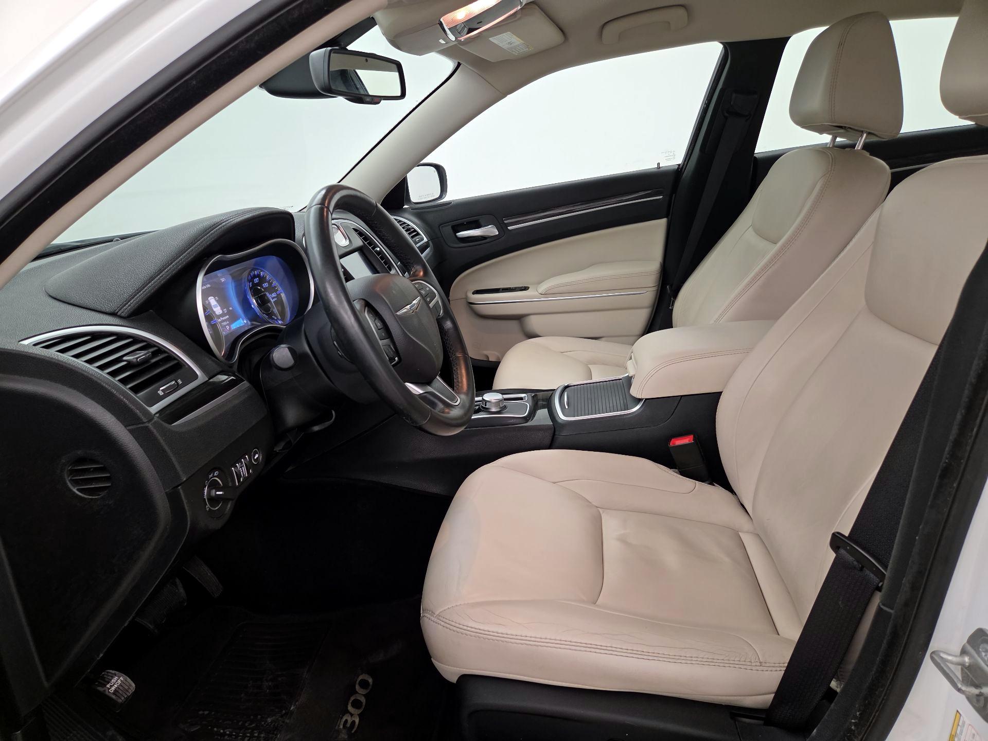 Thumbnail: 2015 Chrysler 300 - 11