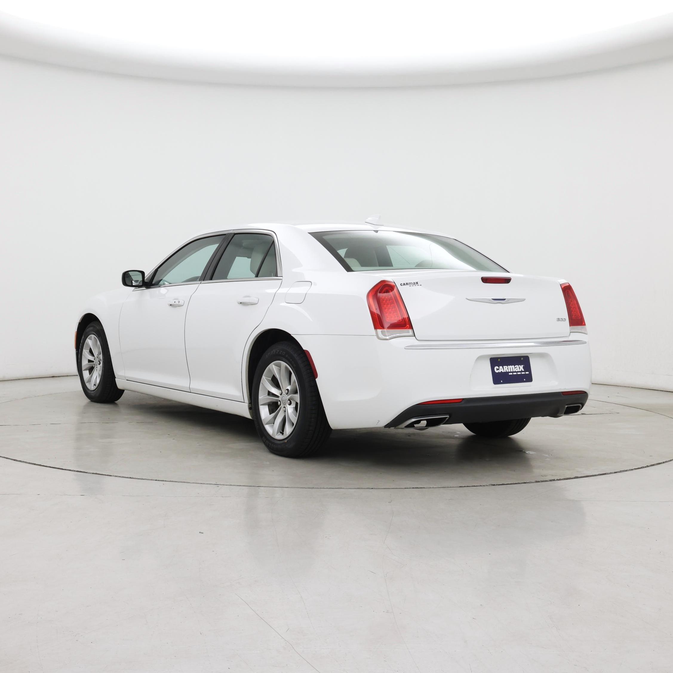 Thumbnail: 2015 Chrysler 300 - 2