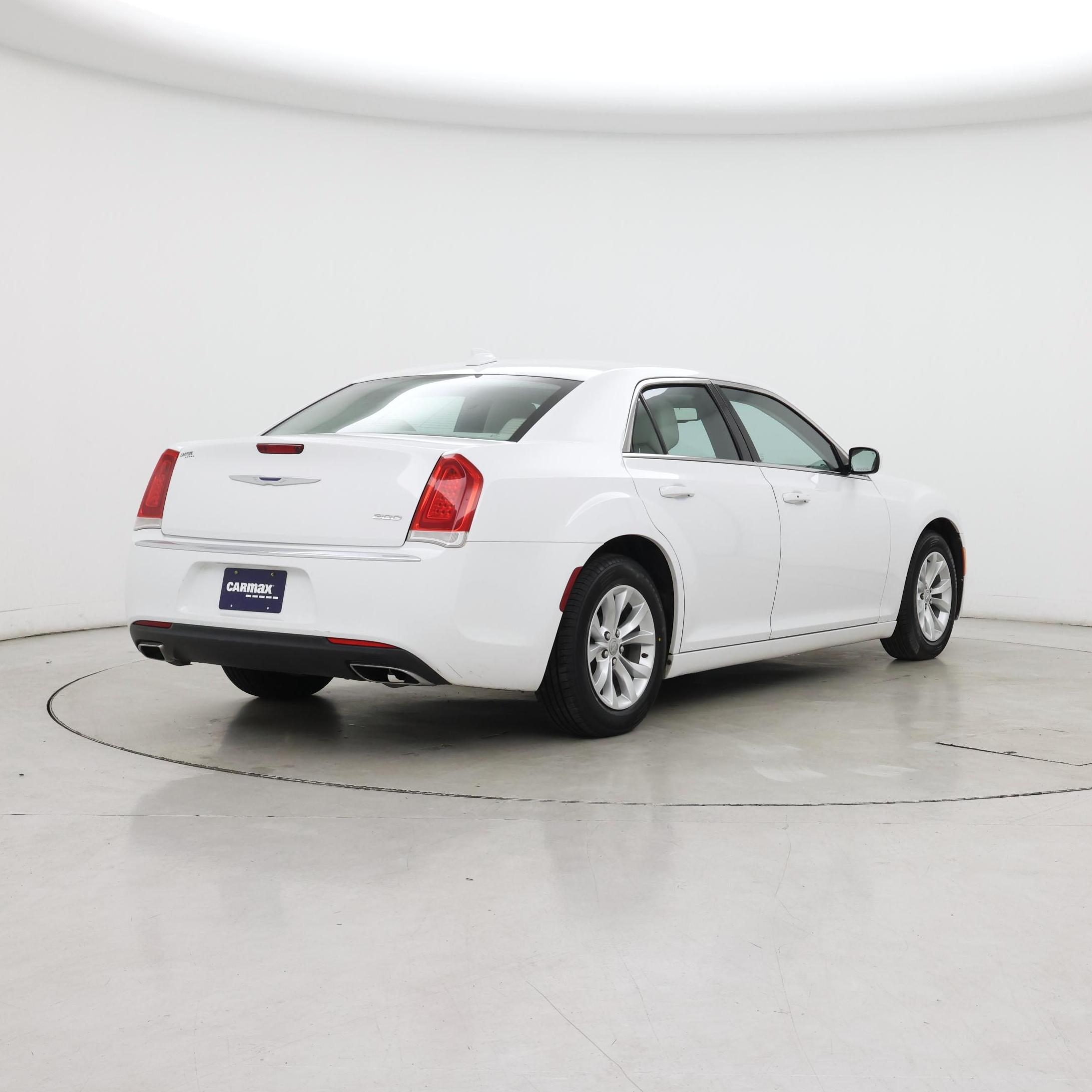 Thumbnail: 2015 Chrysler 300 - 8